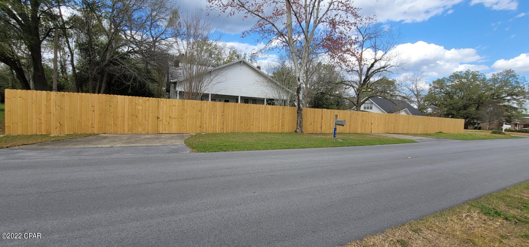 [No Recorded Subdiv] - Residential