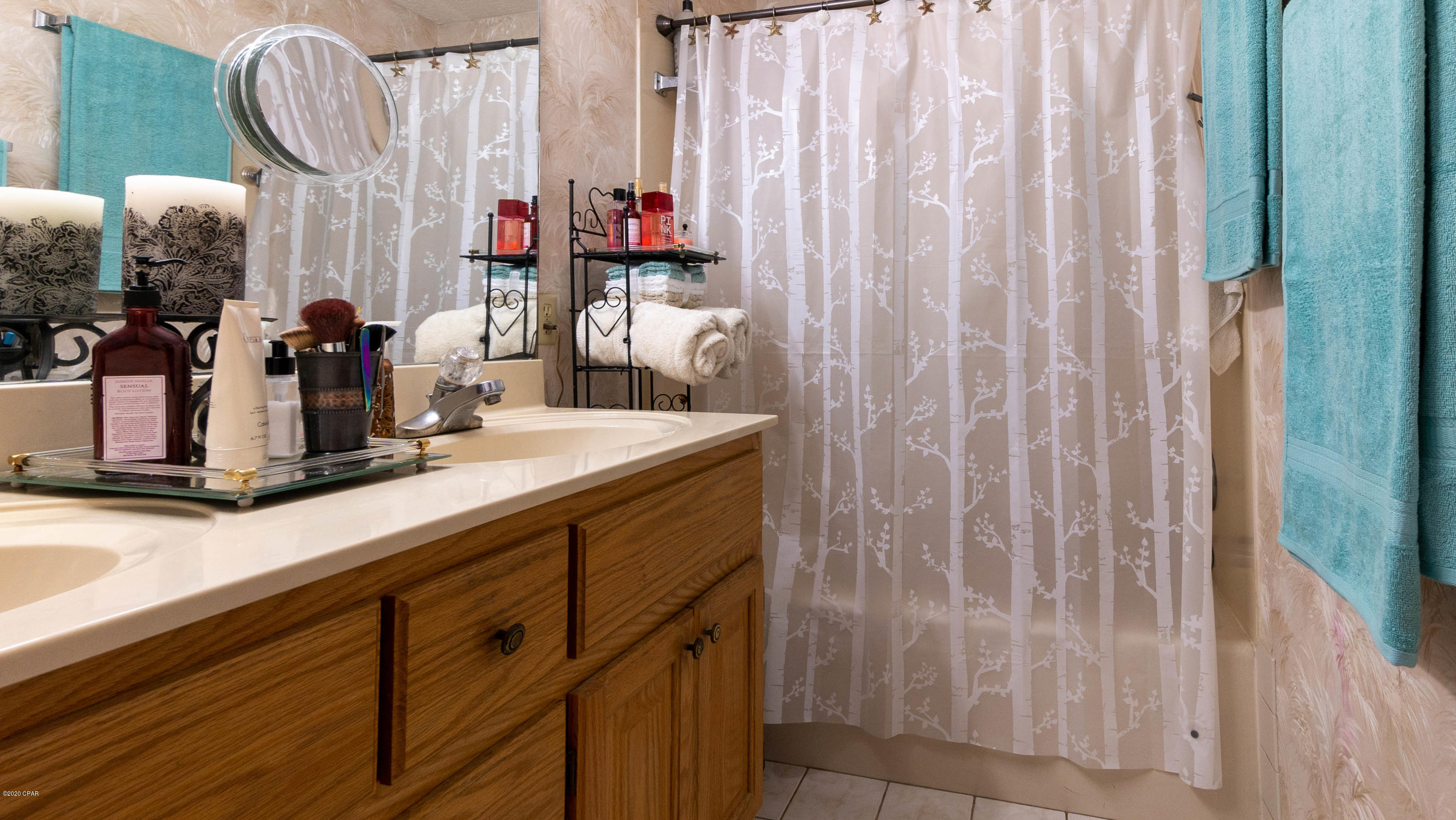 College Point Estate 1st Add - Residential