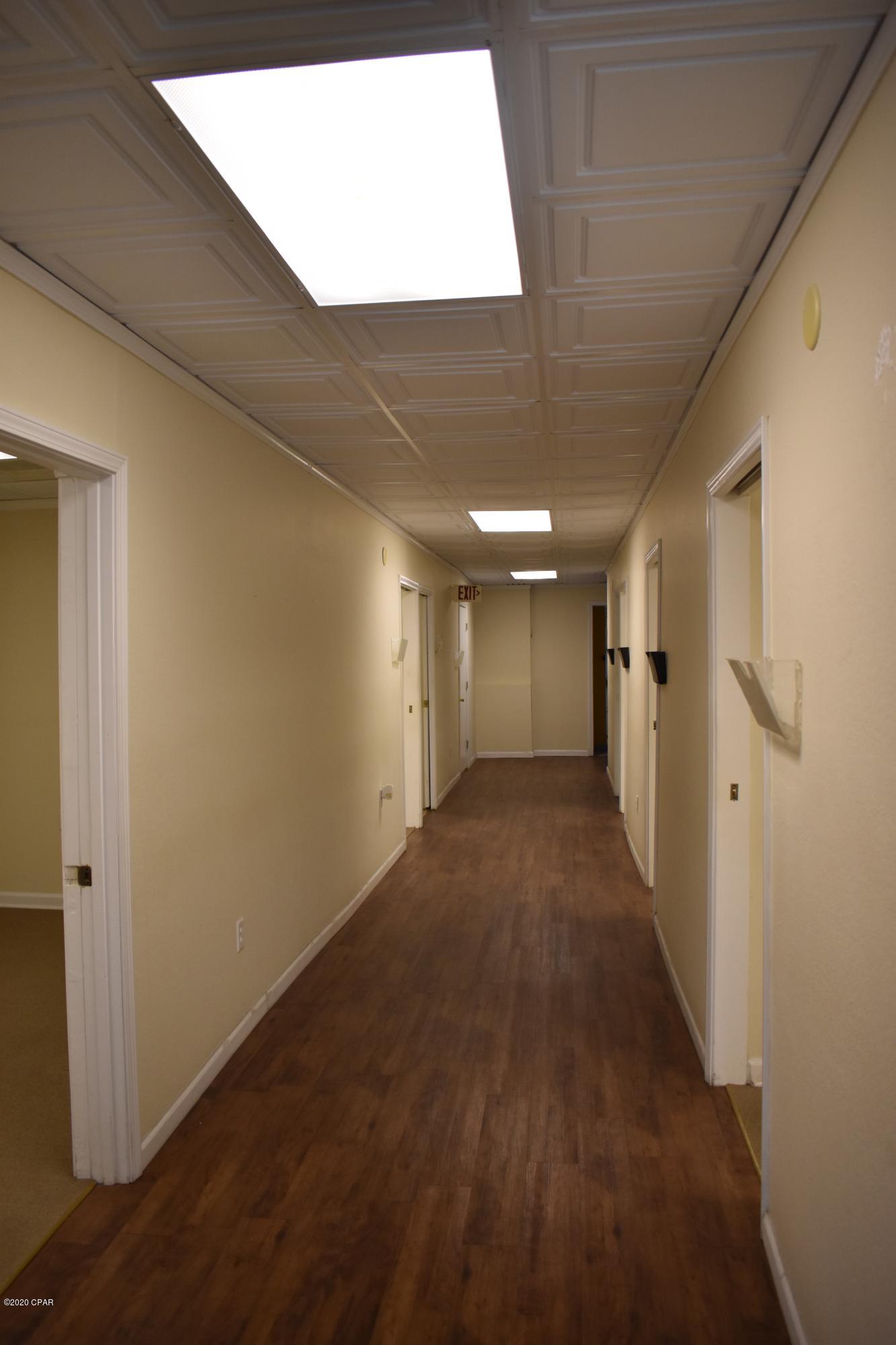 [No Recorded Subdiv] - Commercial Sale