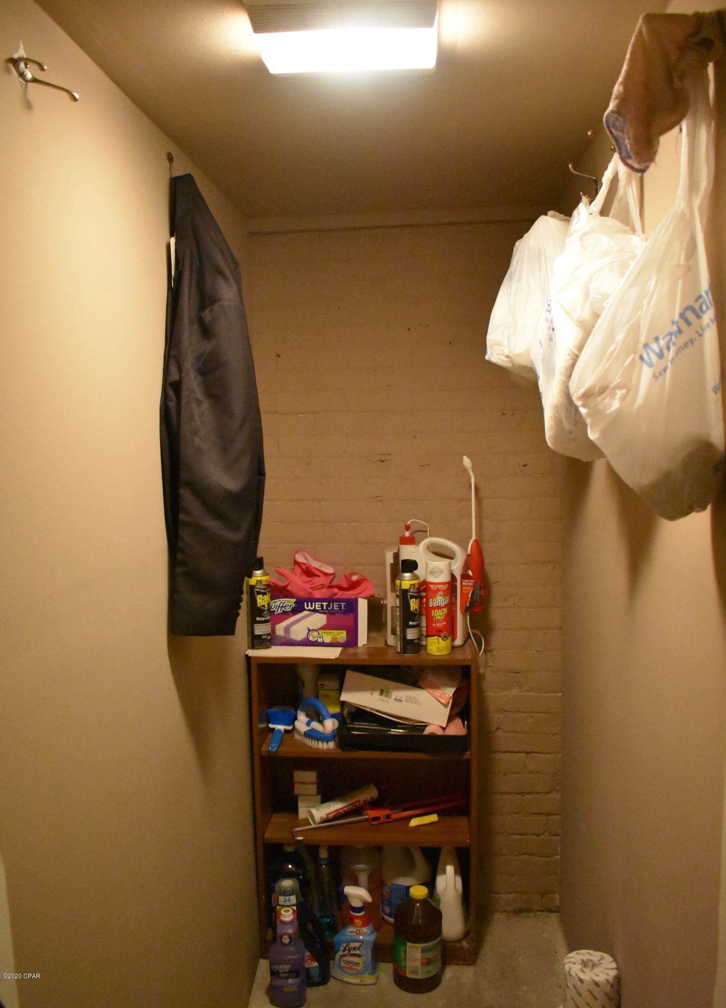 [No Recorded Subdiv] - Commercial Sale