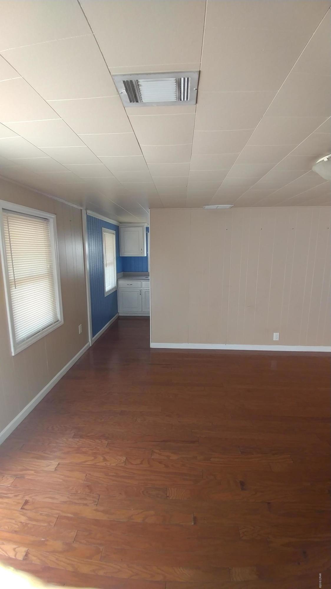 Hentz 1st Add Unit-B Rep - Residential