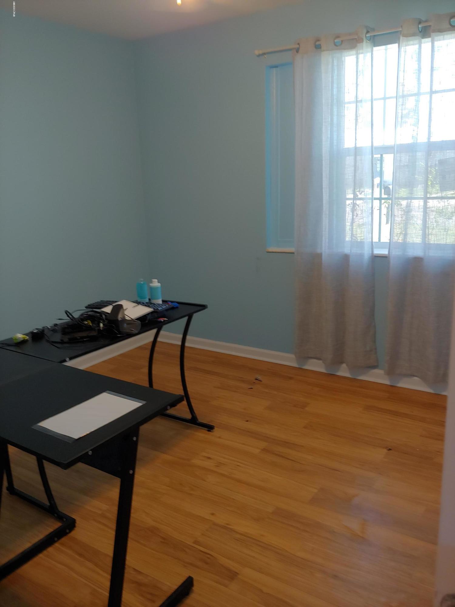 Lake Drive Heights 1st - Residential