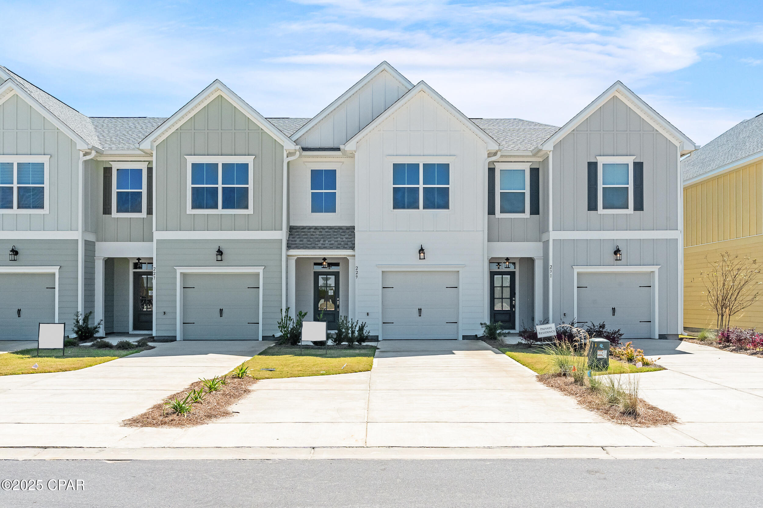 Colonial Landing - Residential