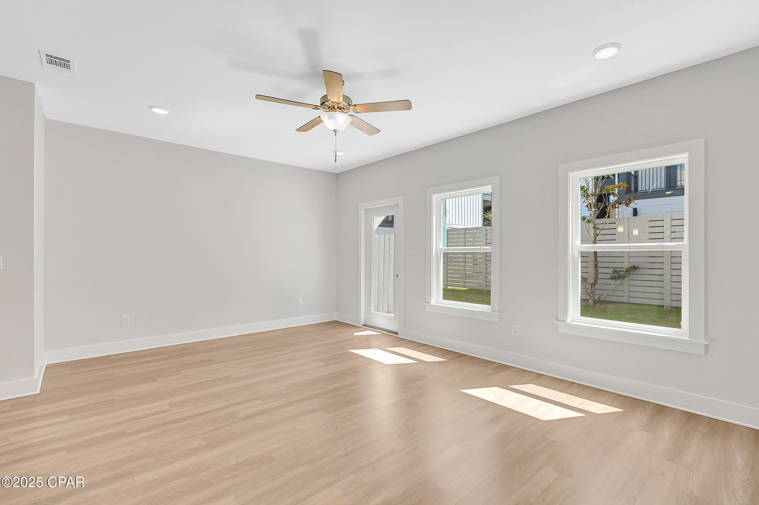 Colonial Landing - Residential