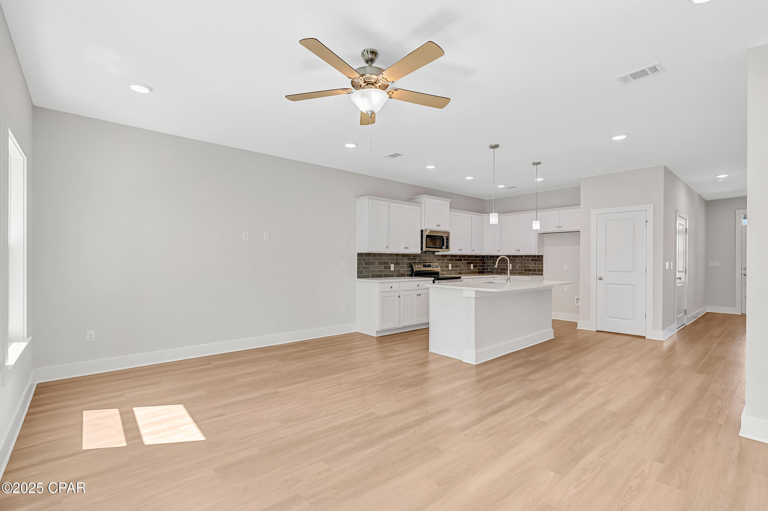 Colonial Landing - Residential