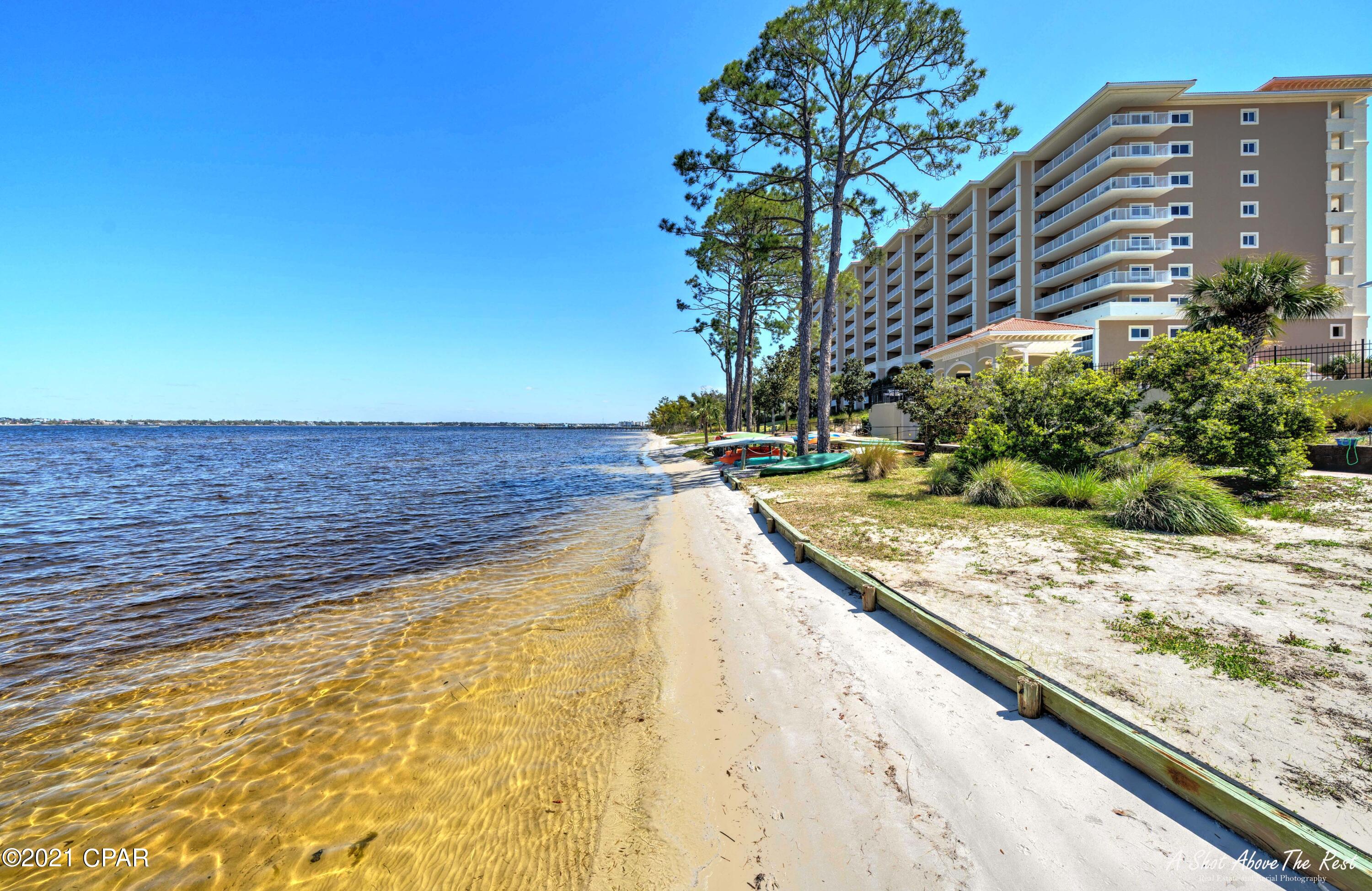 Magnolia Bay Club - Residential