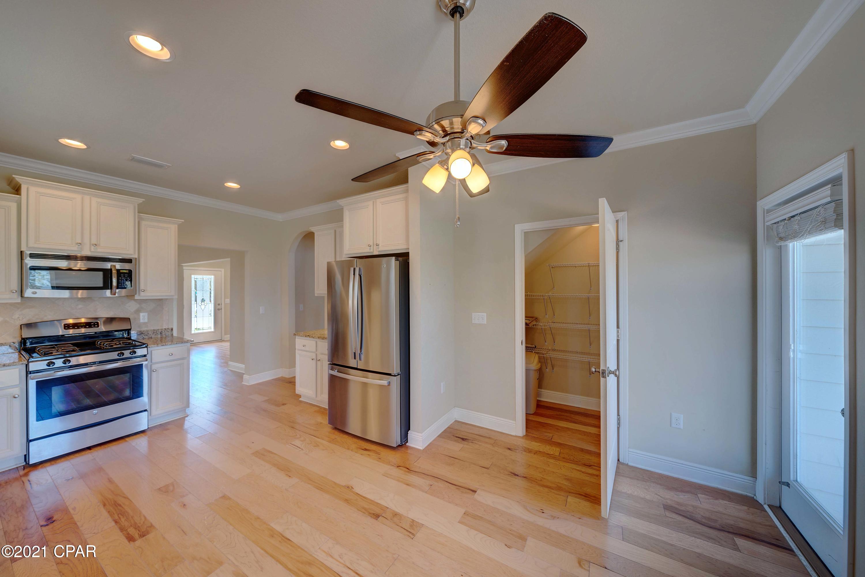 Magnolia Bay Club - Residential