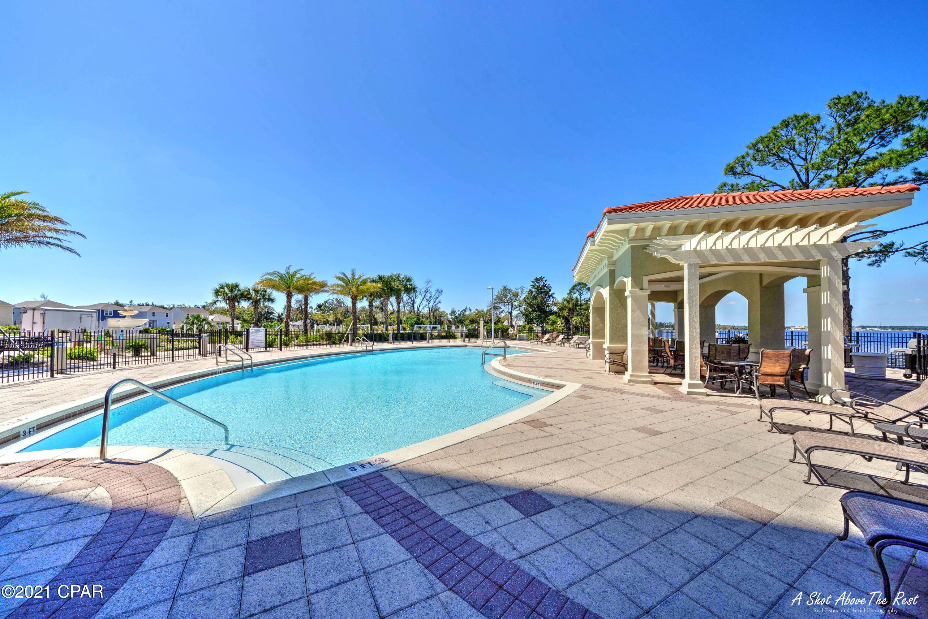 Magnolia Bay Club - Residential