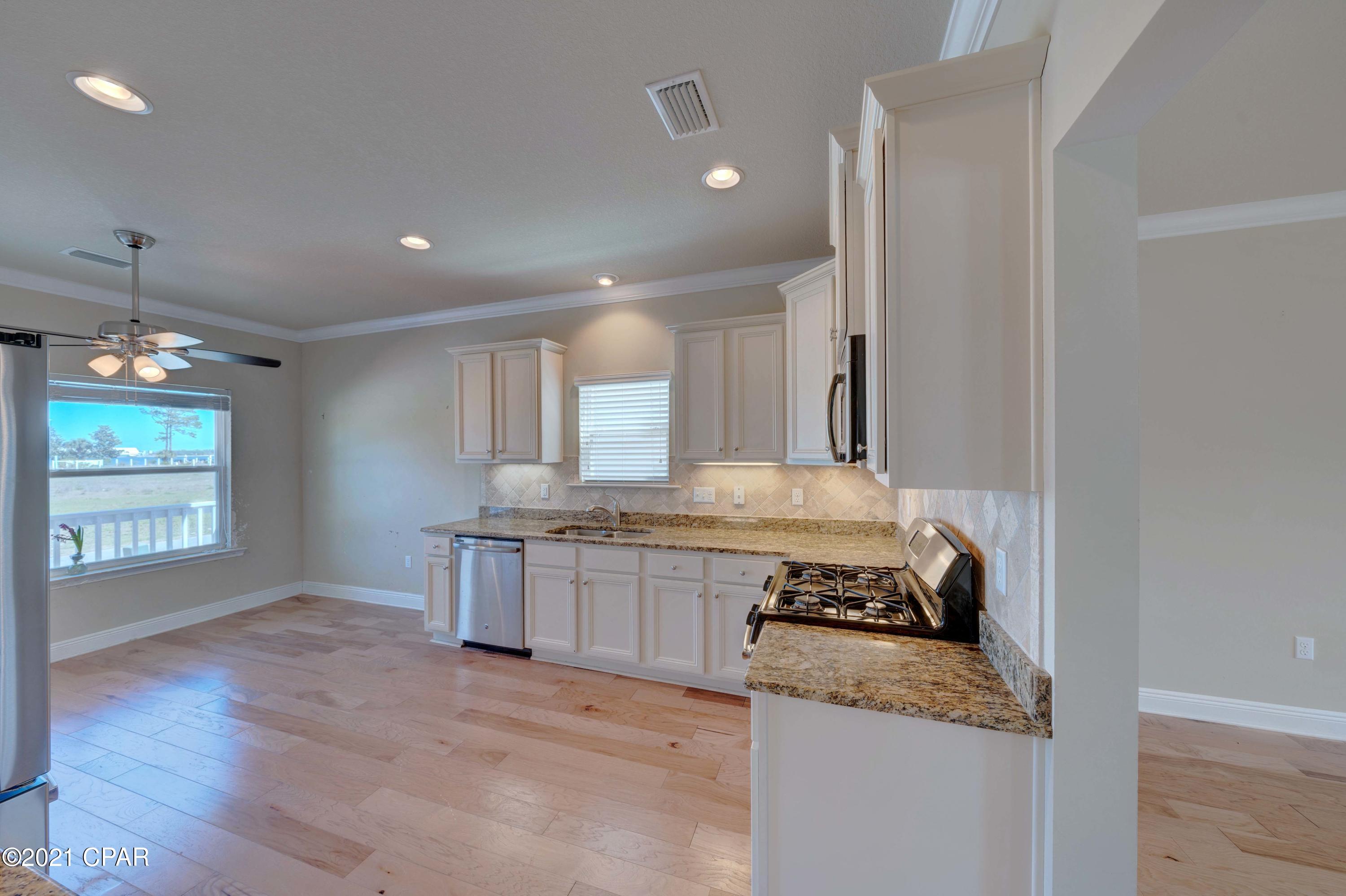 Magnolia Bay Club - Residential