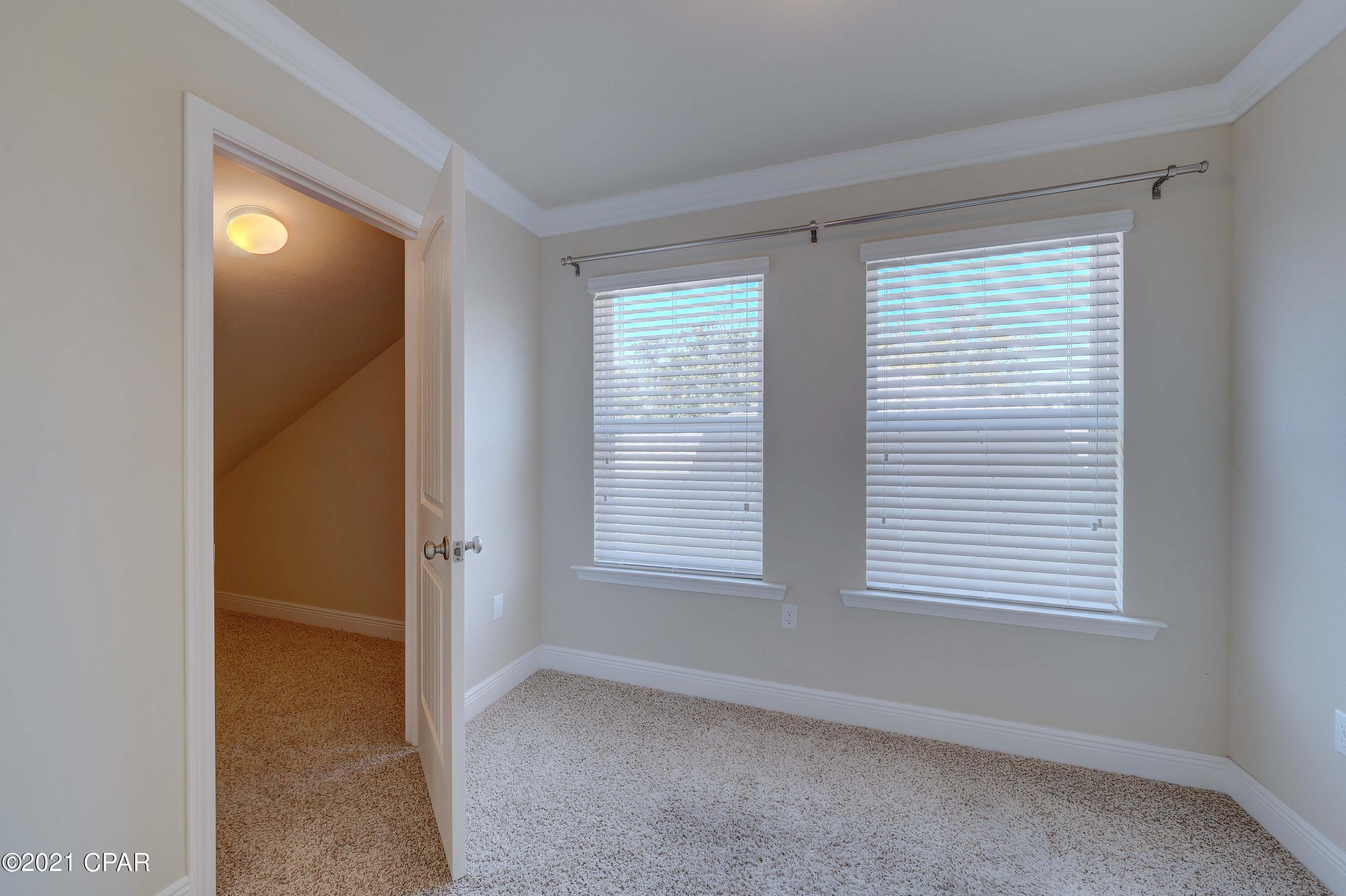 Magnolia Bay Club - Residential