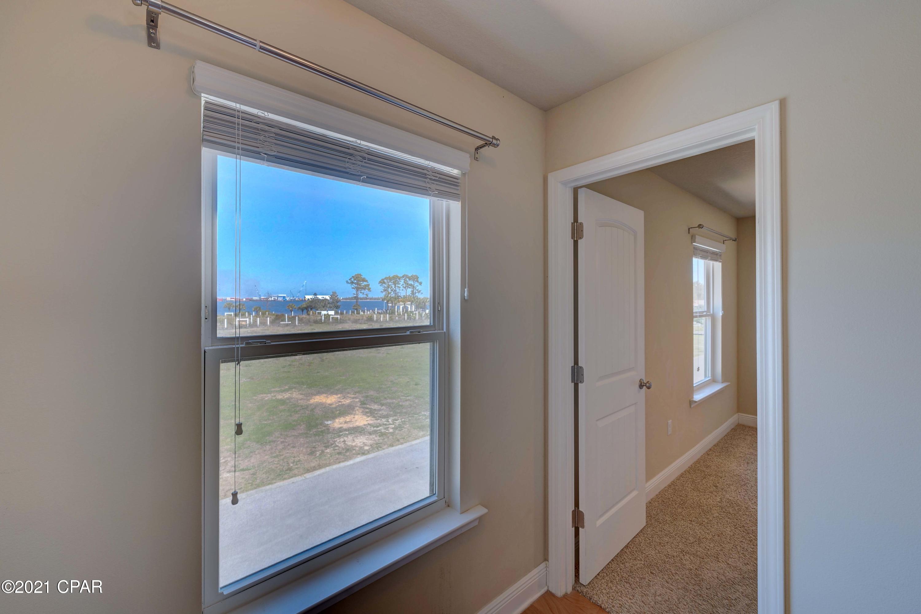 Magnolia Bay Club - Residential