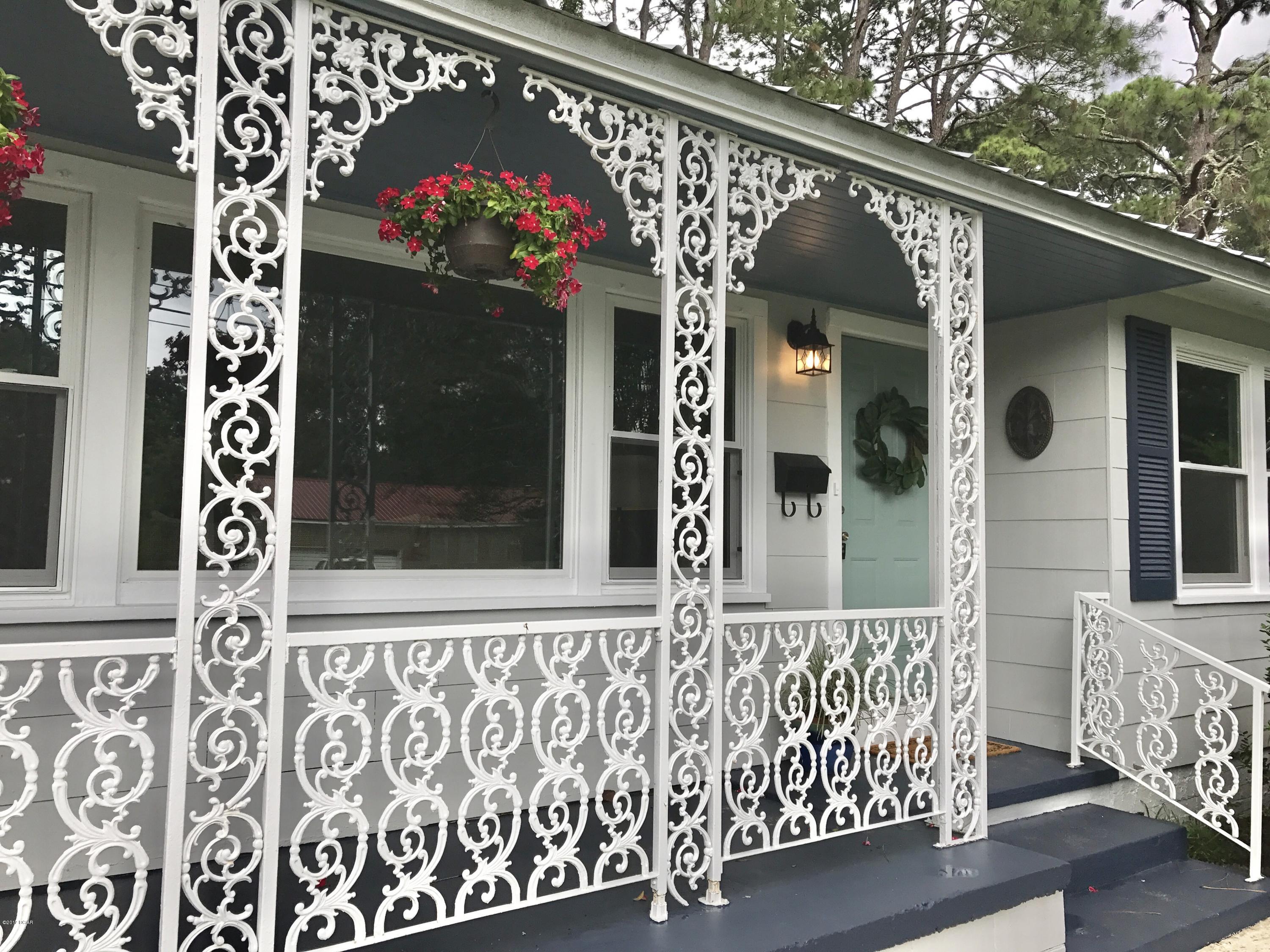 Cove Terrace 3rd Add - Residential