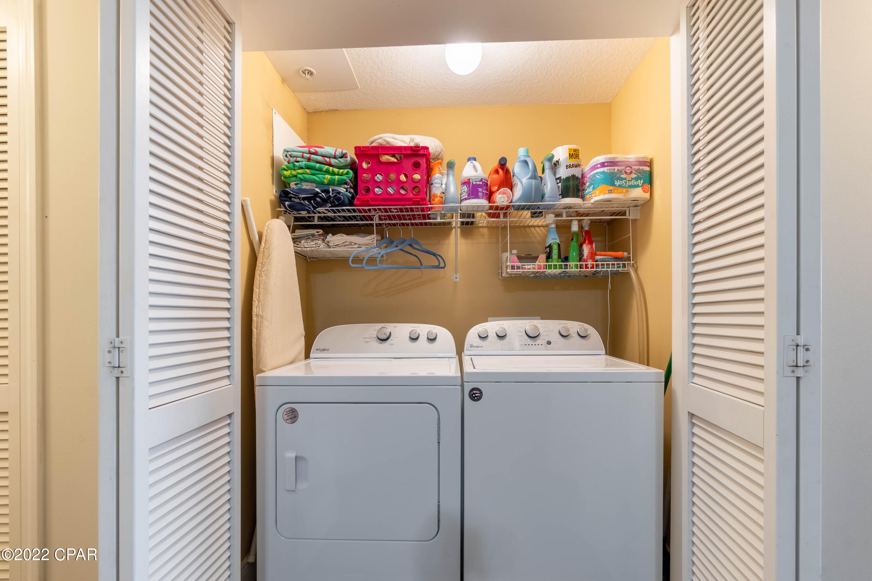 Magnolia Bay Club - Residential