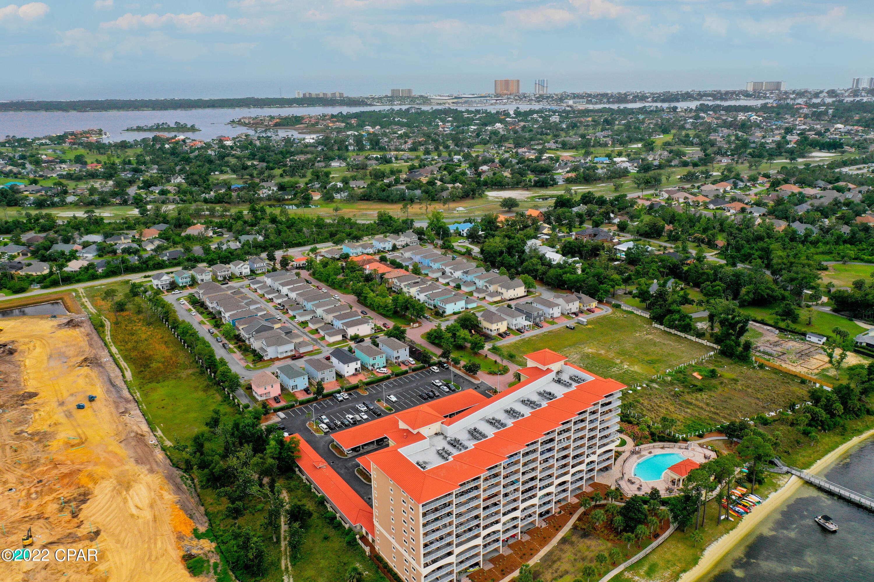 Magnolia Bay Club - Residential