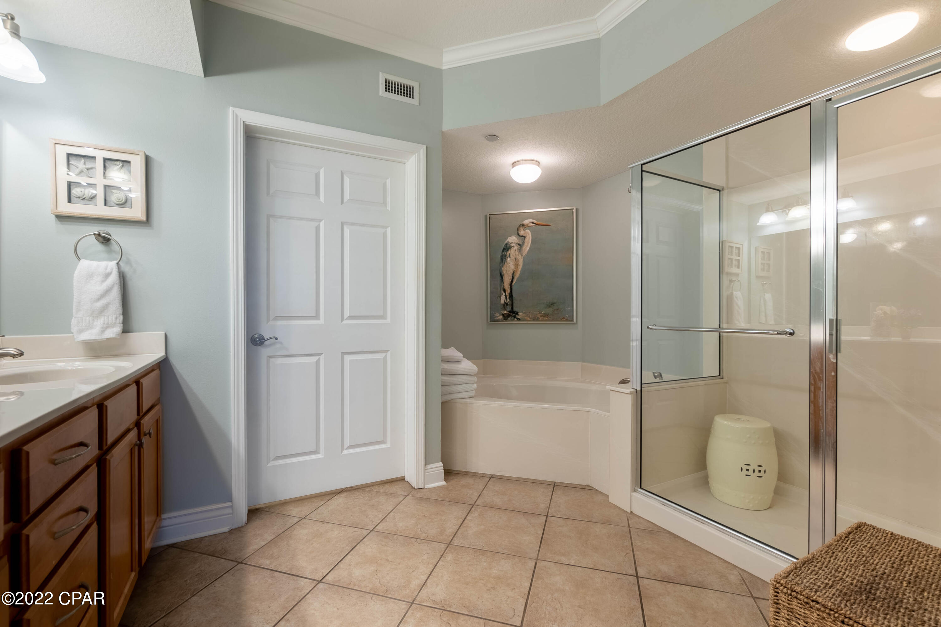 Magnolia Bay Club - Residential