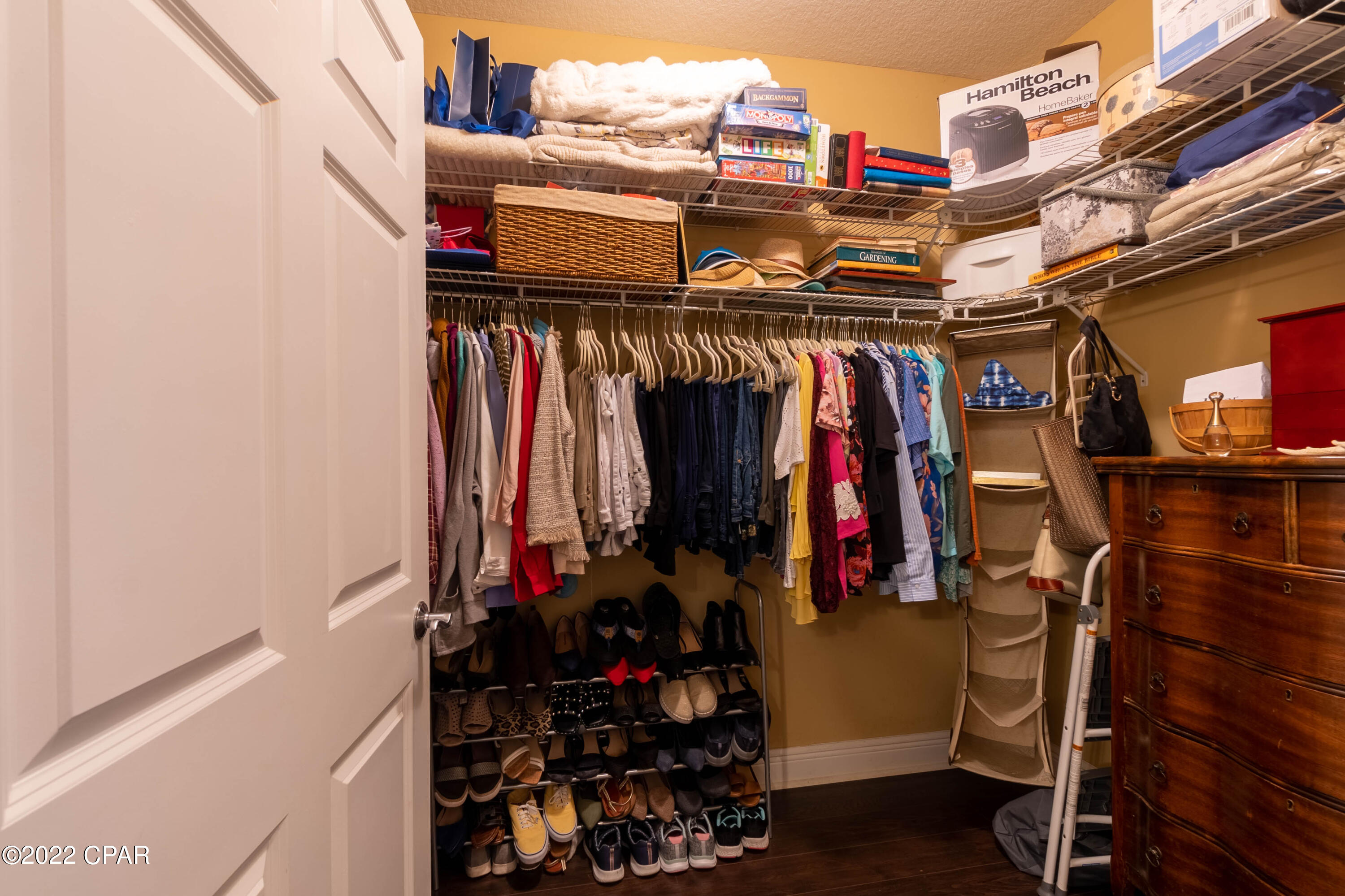 Magnolia Bay Club - Residential