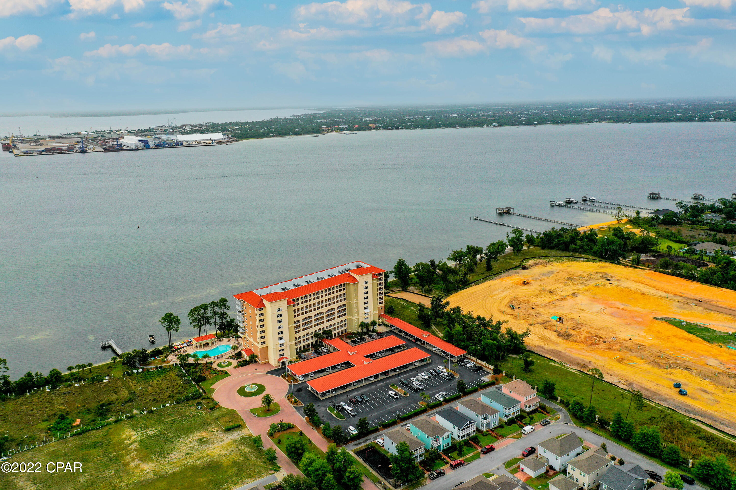 Magnolia Bay Club - Residential