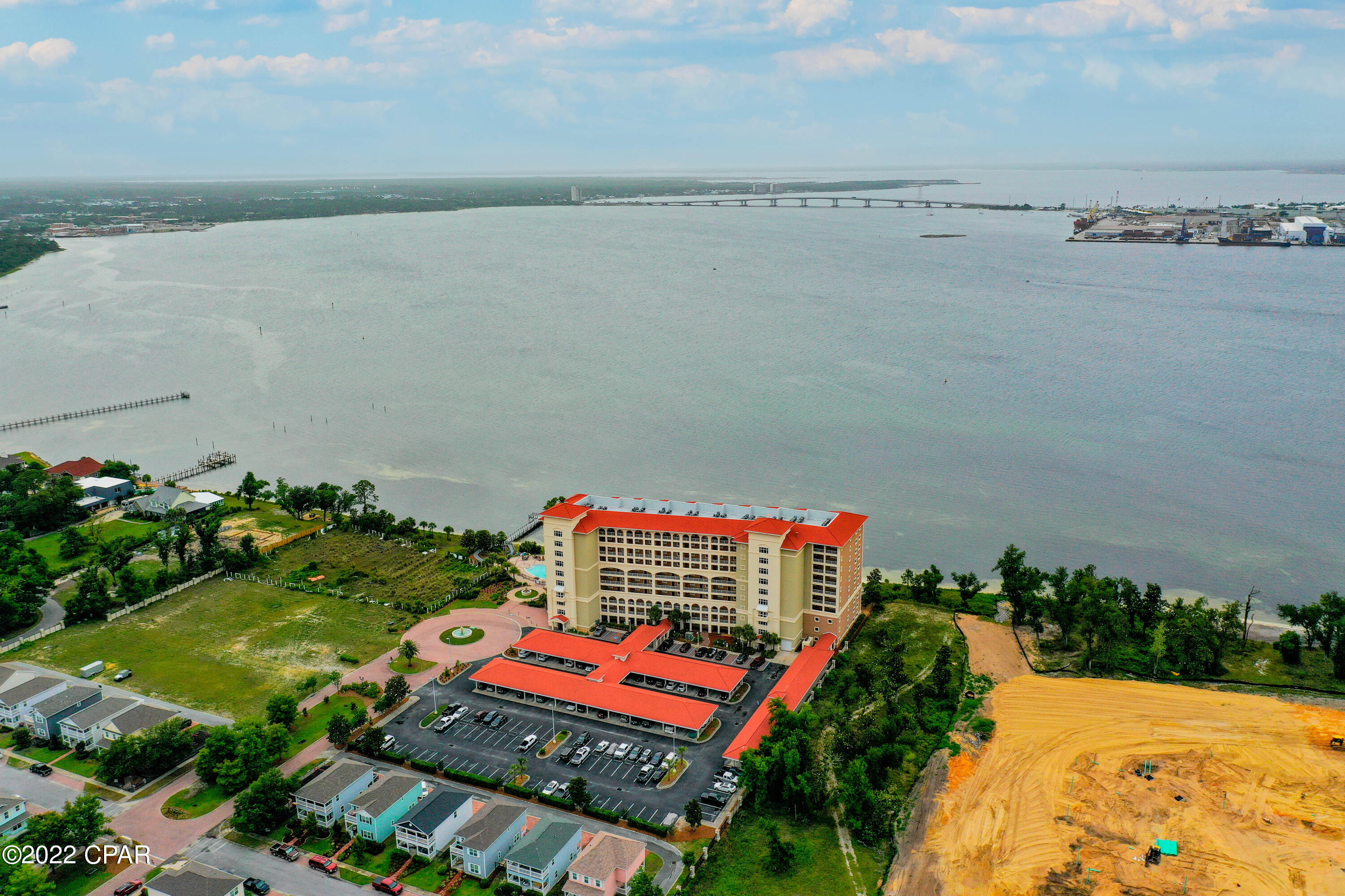 Magnolia Bay Club - Residential