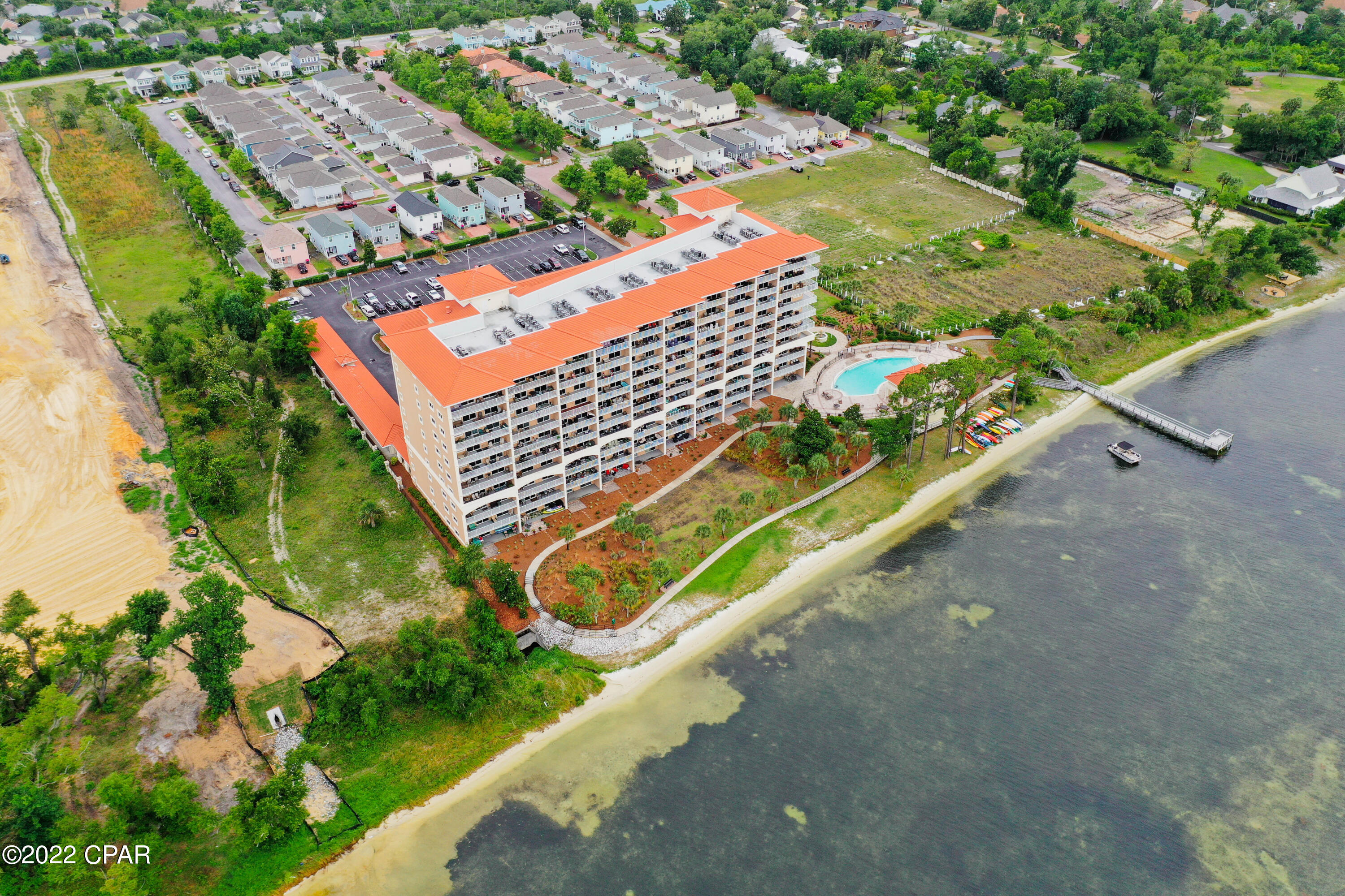 Magnolia Bay Club - Residential