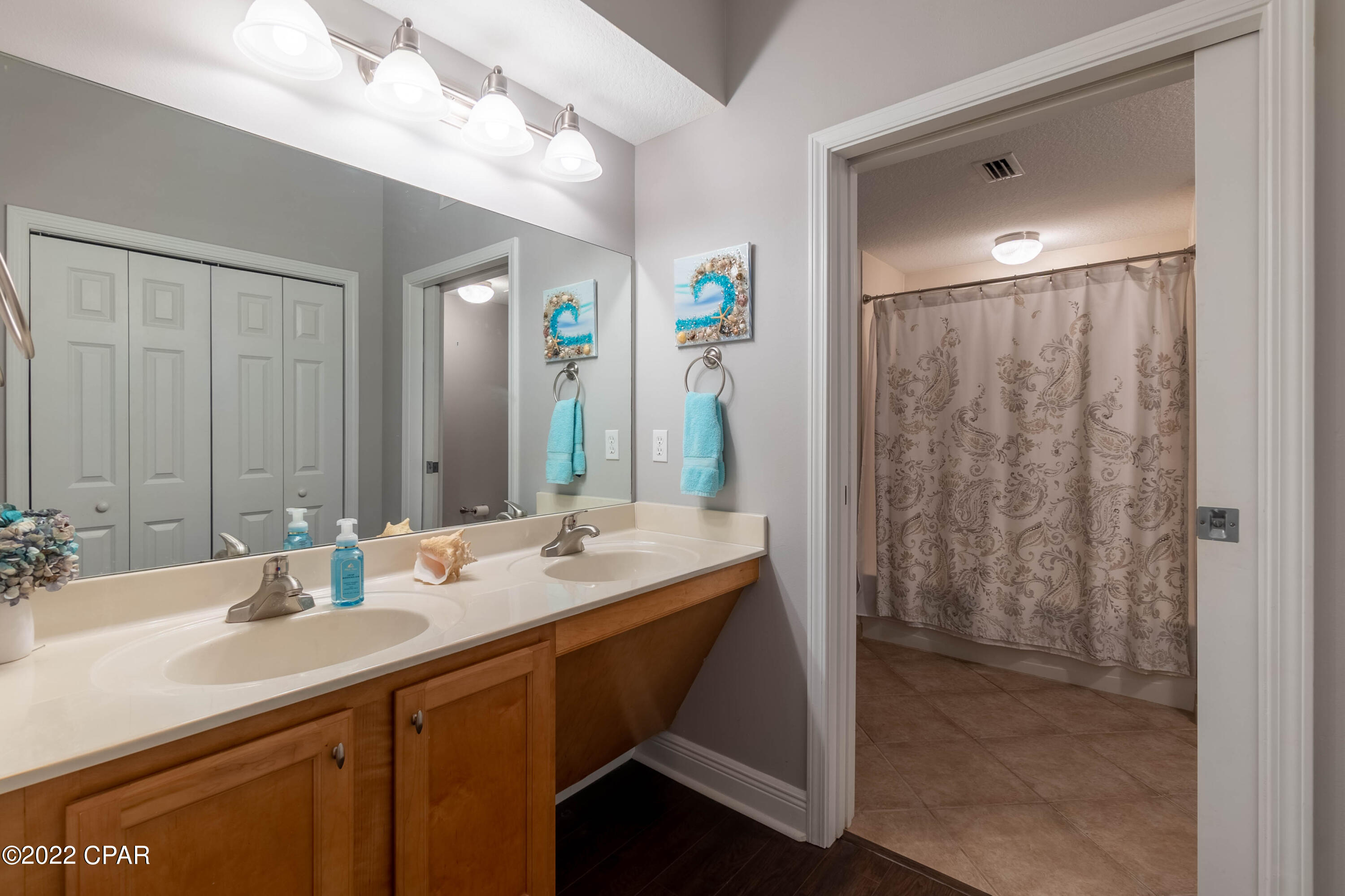 Magnolia Bay Club - Residential