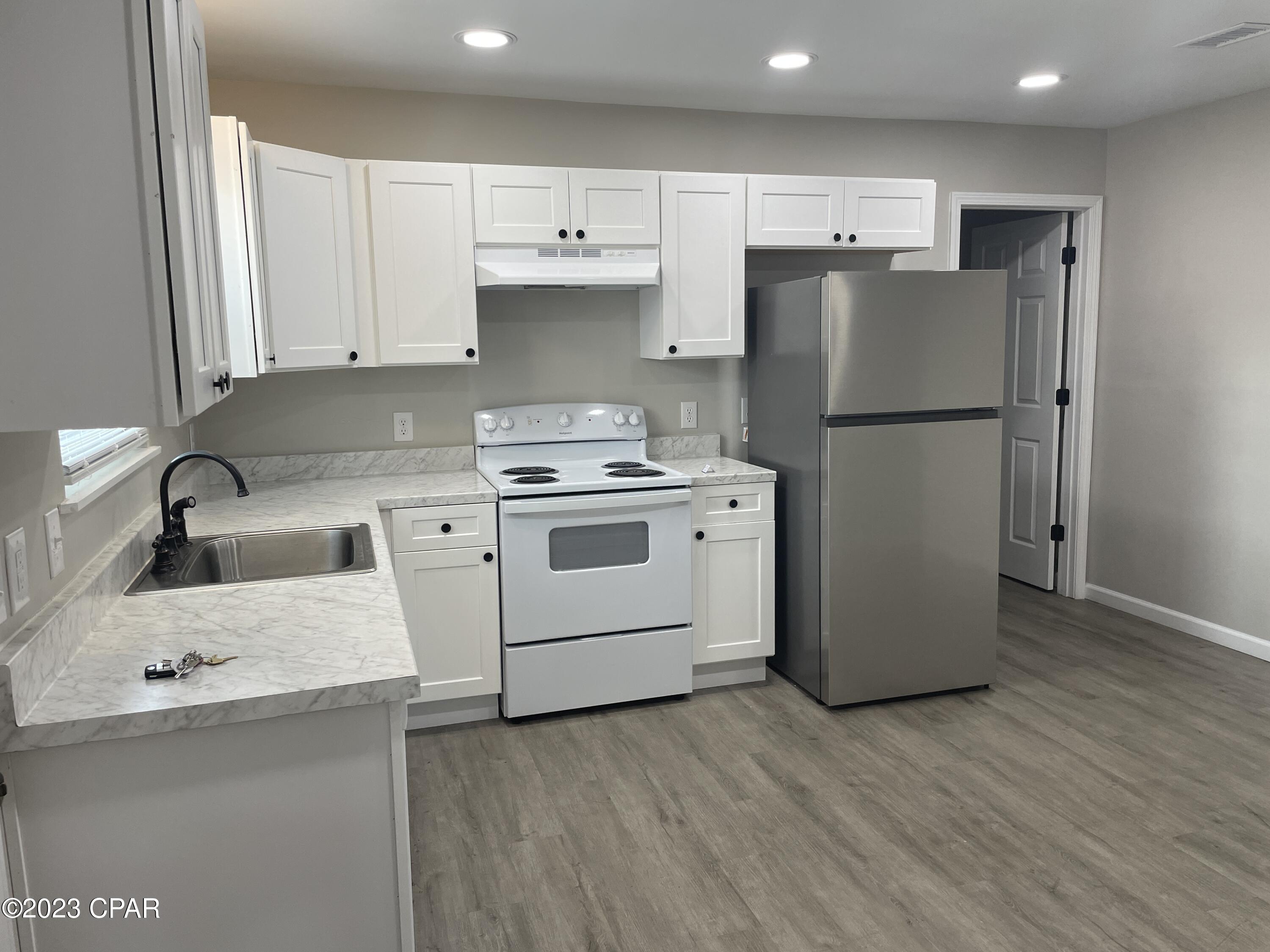 [No Recorded Subdiv] - Residential Lease