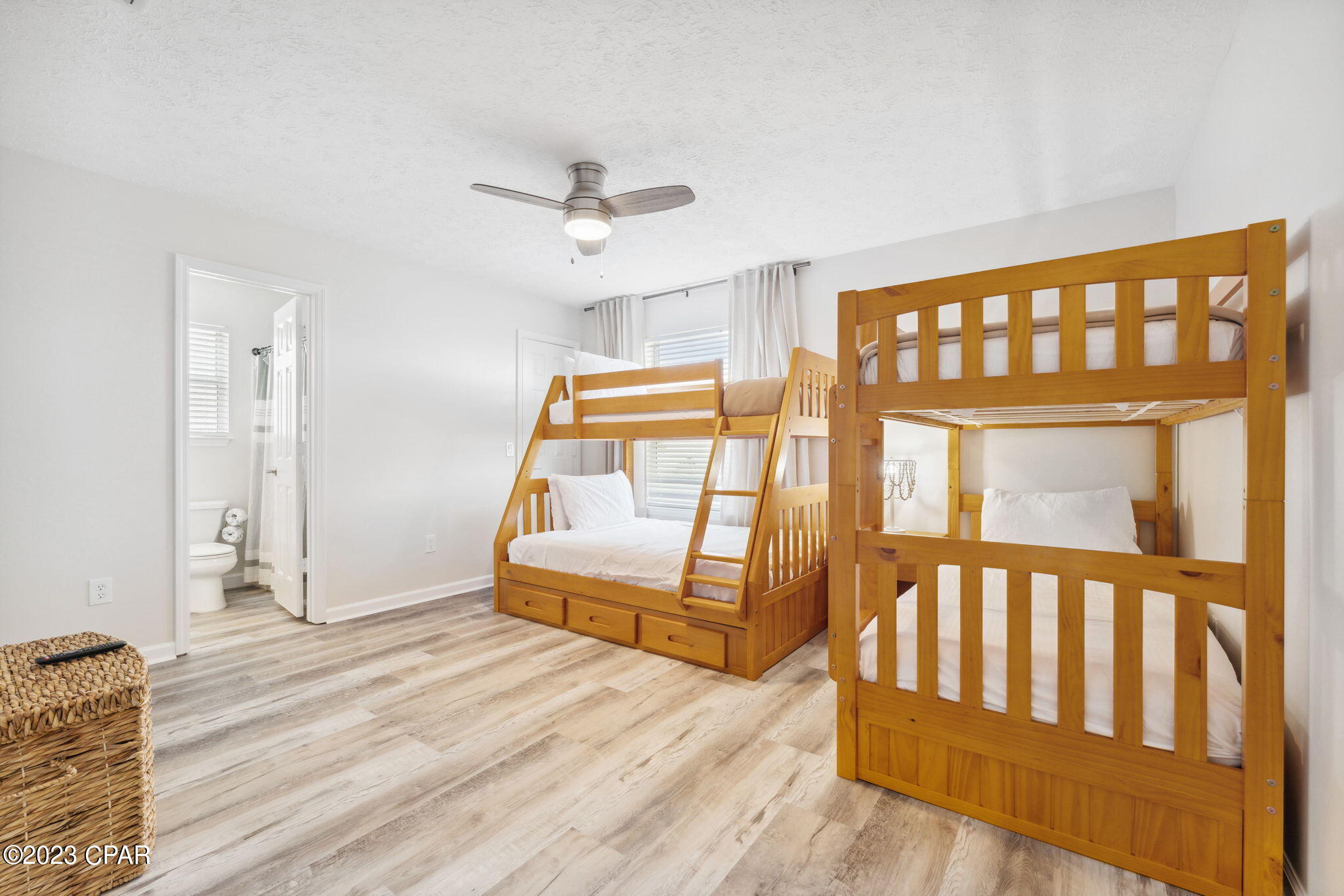 Palm Cove - Residential Lease