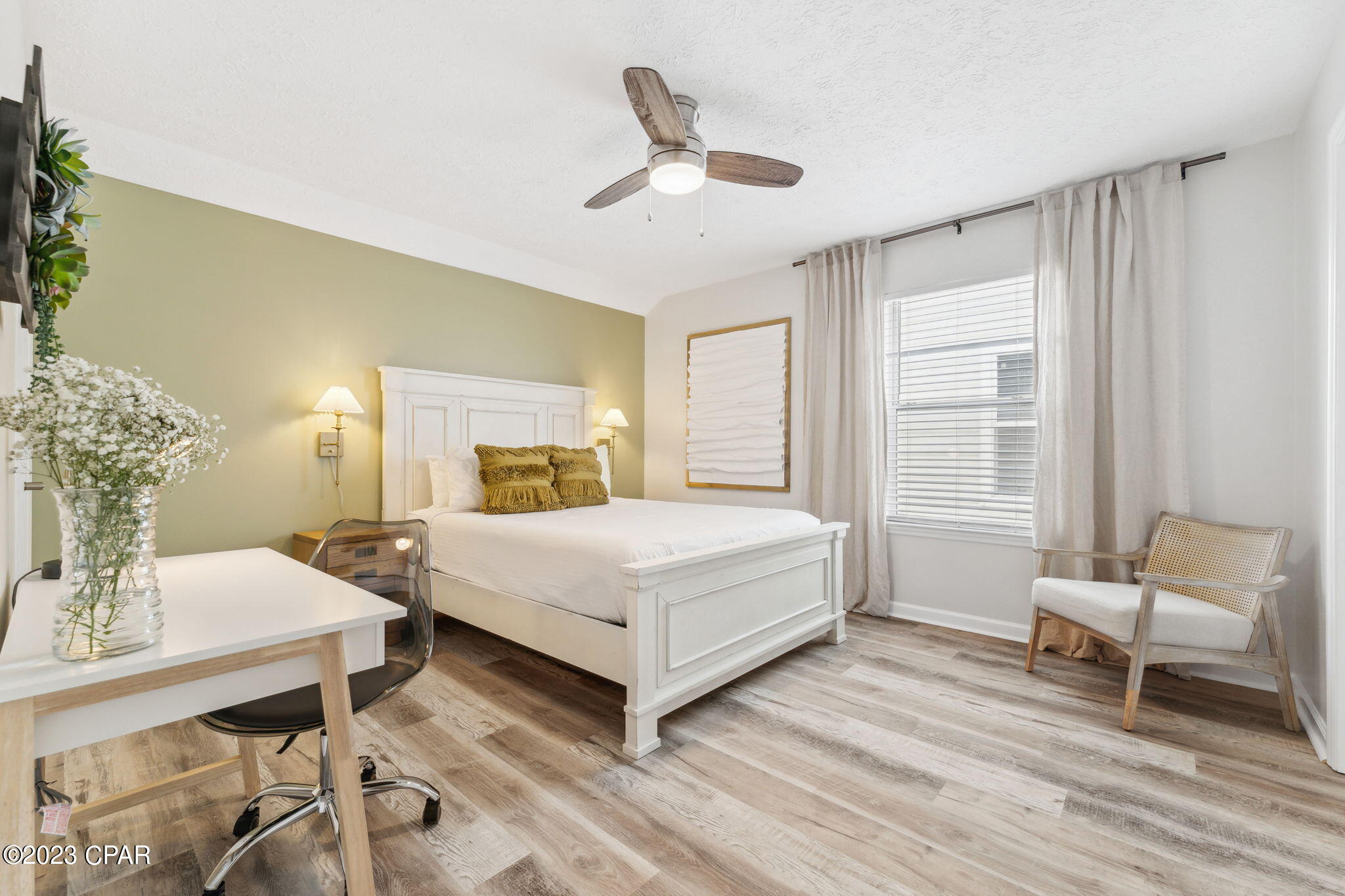 Palm Cove - Residential Lease