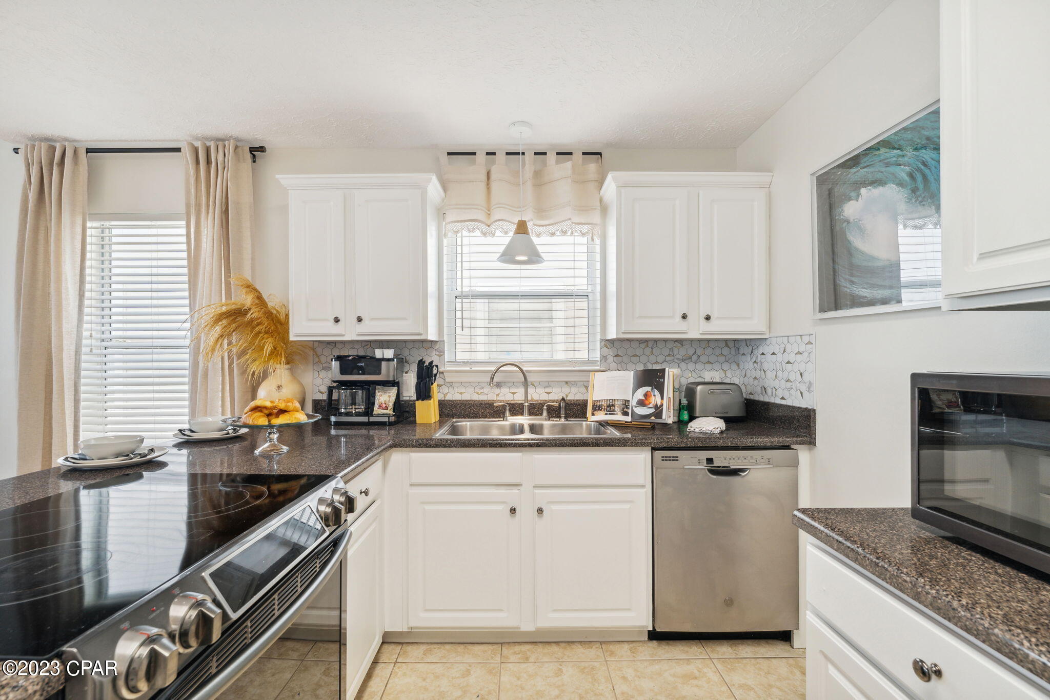 Palm Cove - Residential Lease