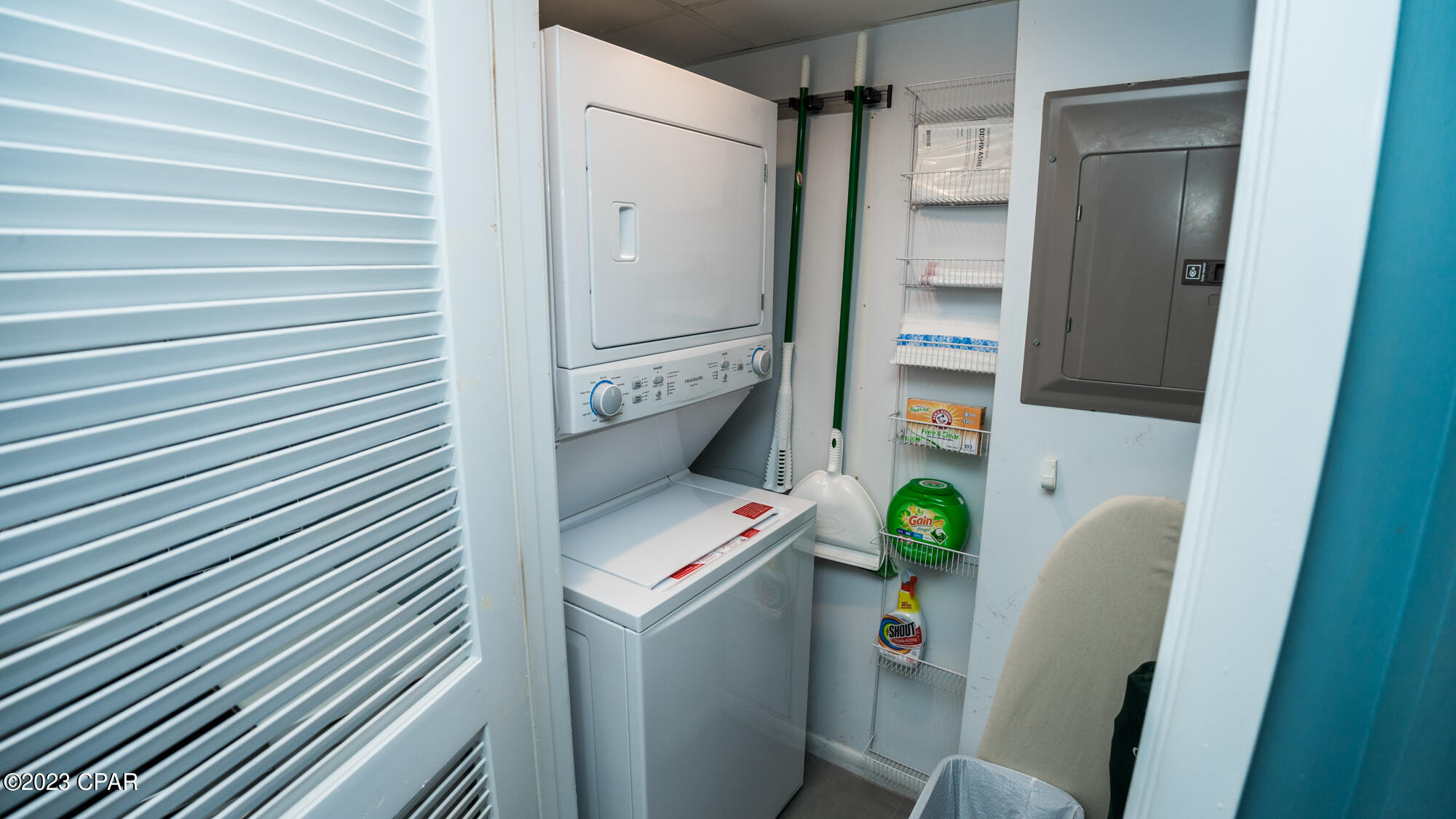 Long Beach Towers IV - Residential