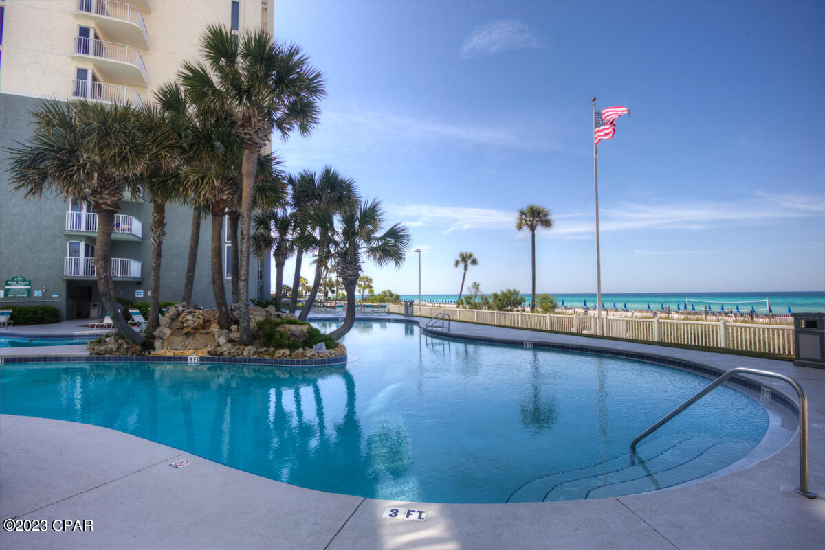 Long Beach Towers IV - Residential