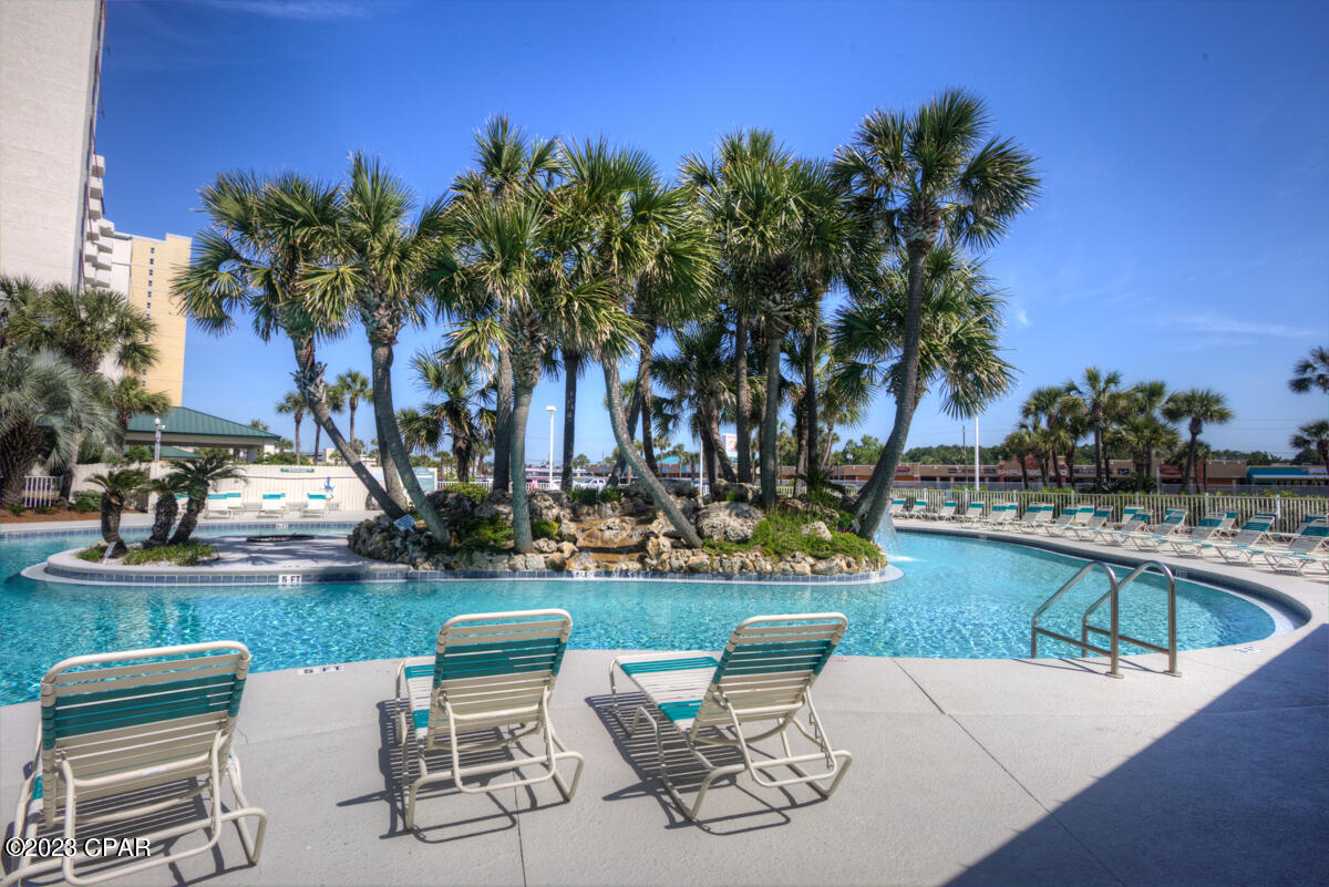 Long Beach Towers IV - Residential