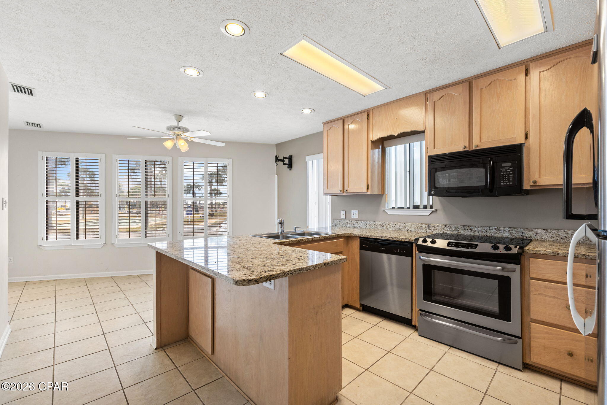 Venture Out Travel Trail - Residential