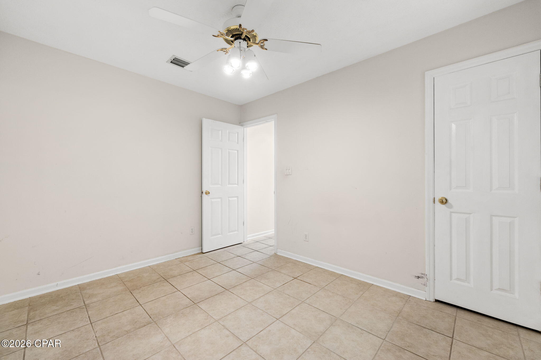 Venture Out Travel Trail - Residential