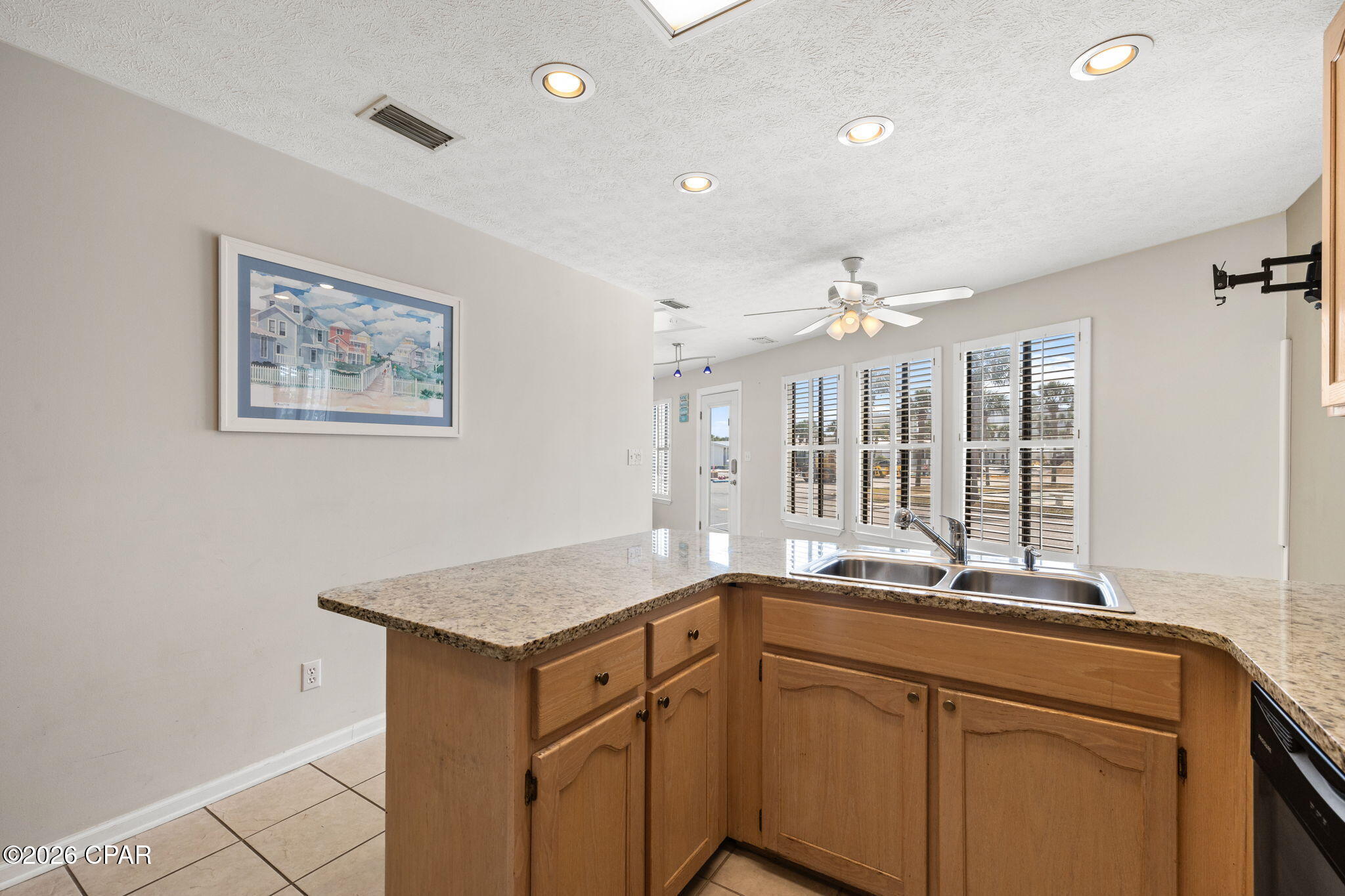 Venture Out Travel Trail - Residential