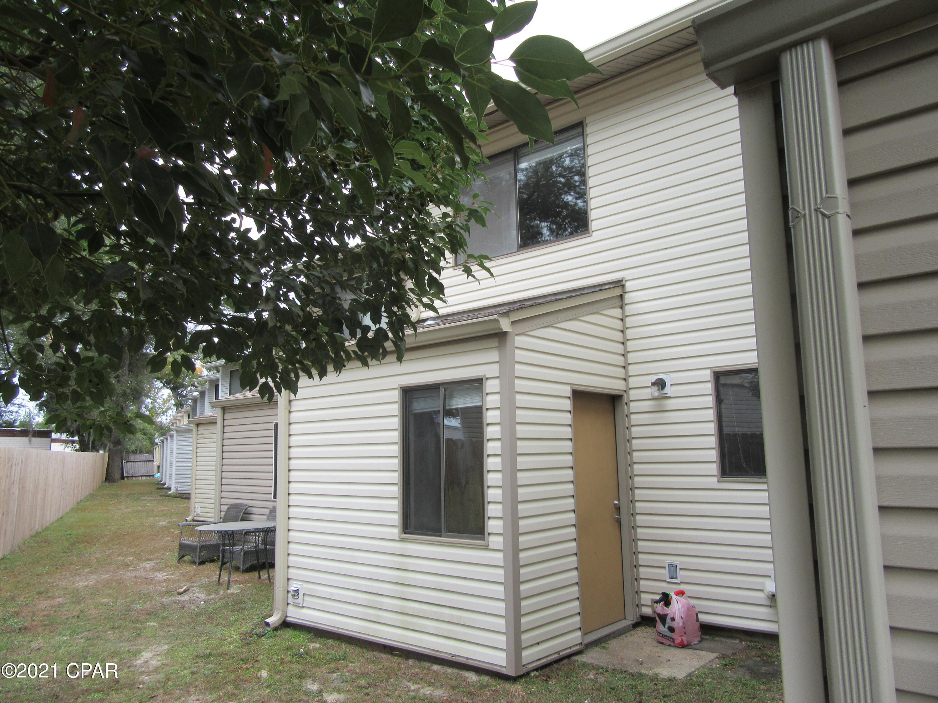 [No Recorded Subdiv] - Residential Lease