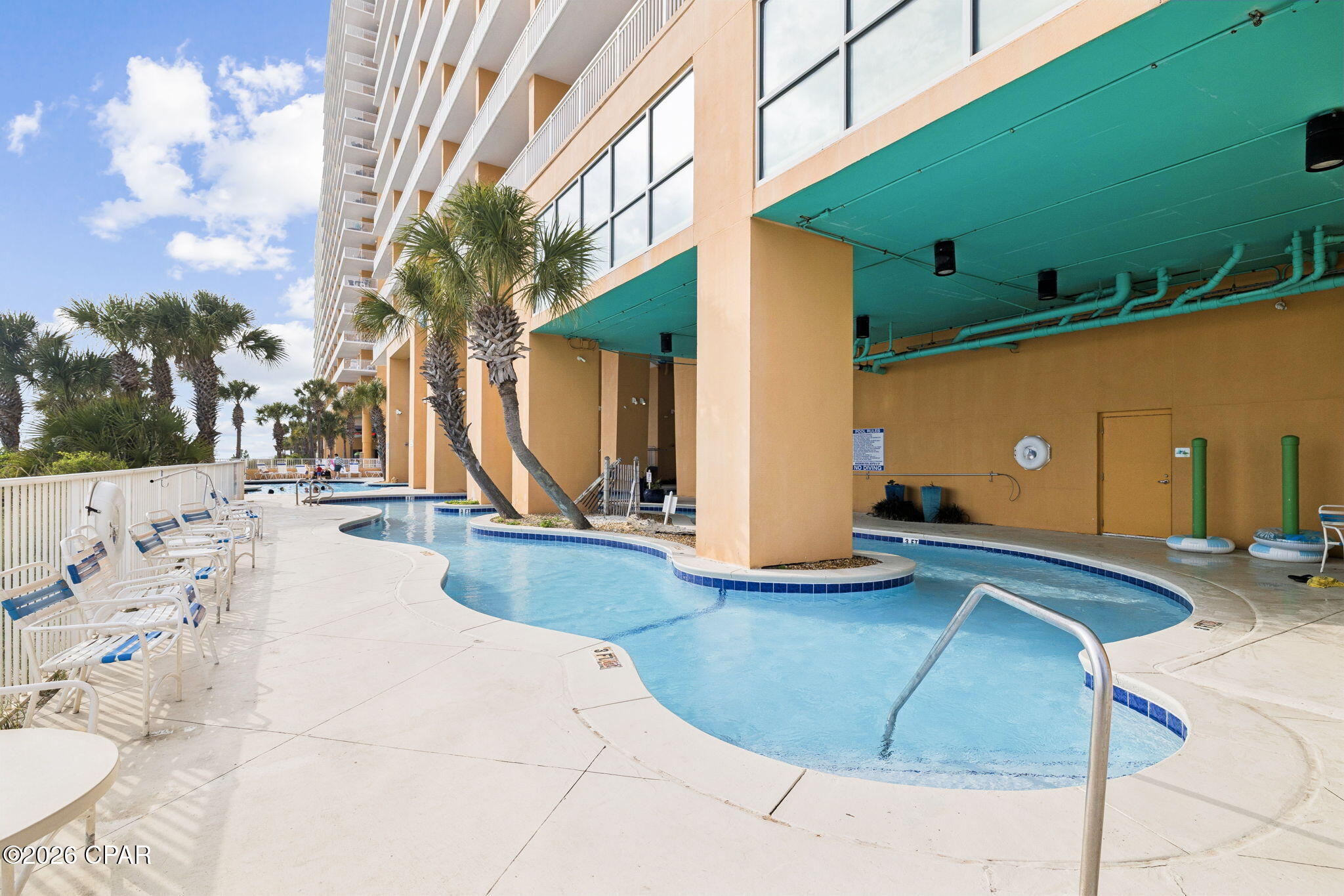 Splash Condo - Residential