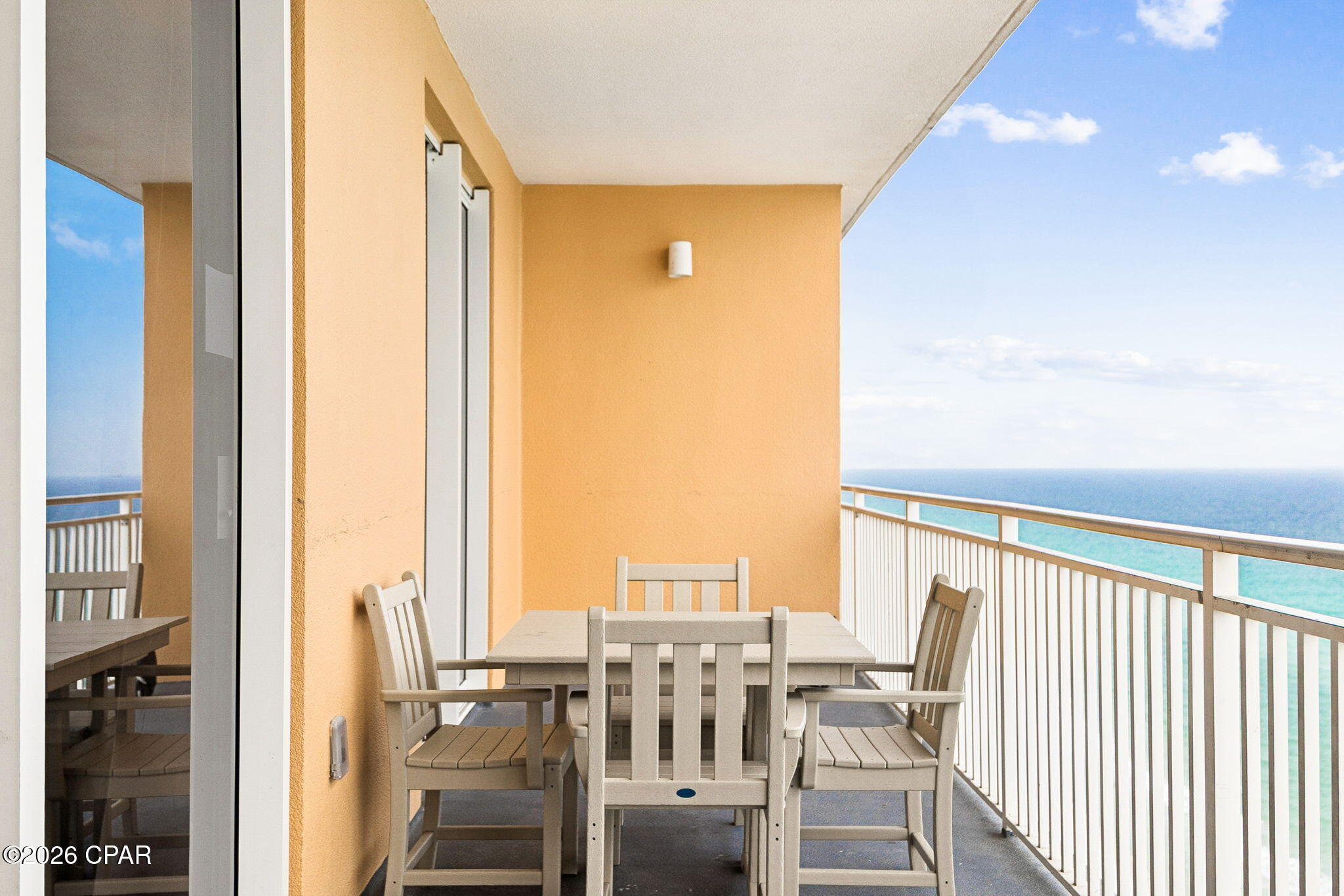 Splash Condo - Residential