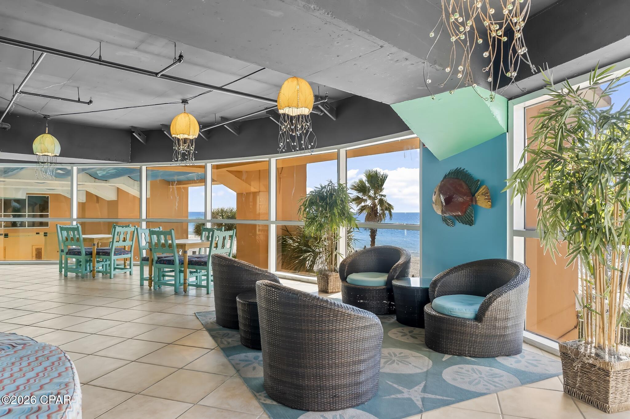 Splash Condo - Residential