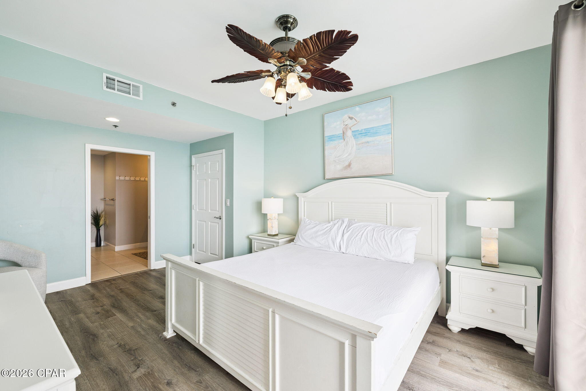 Splash Condo - Residential