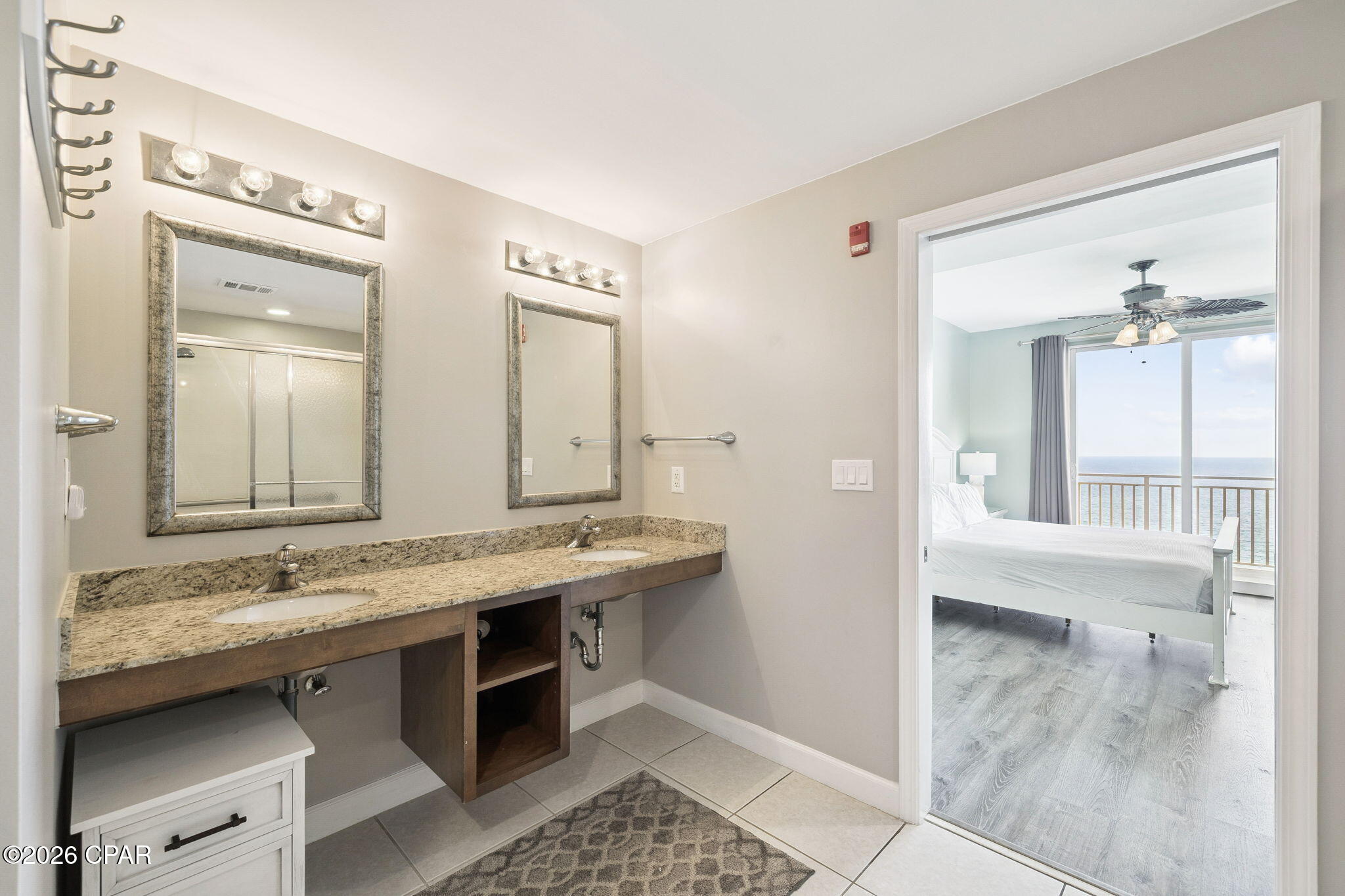 Splash Condo - Residential