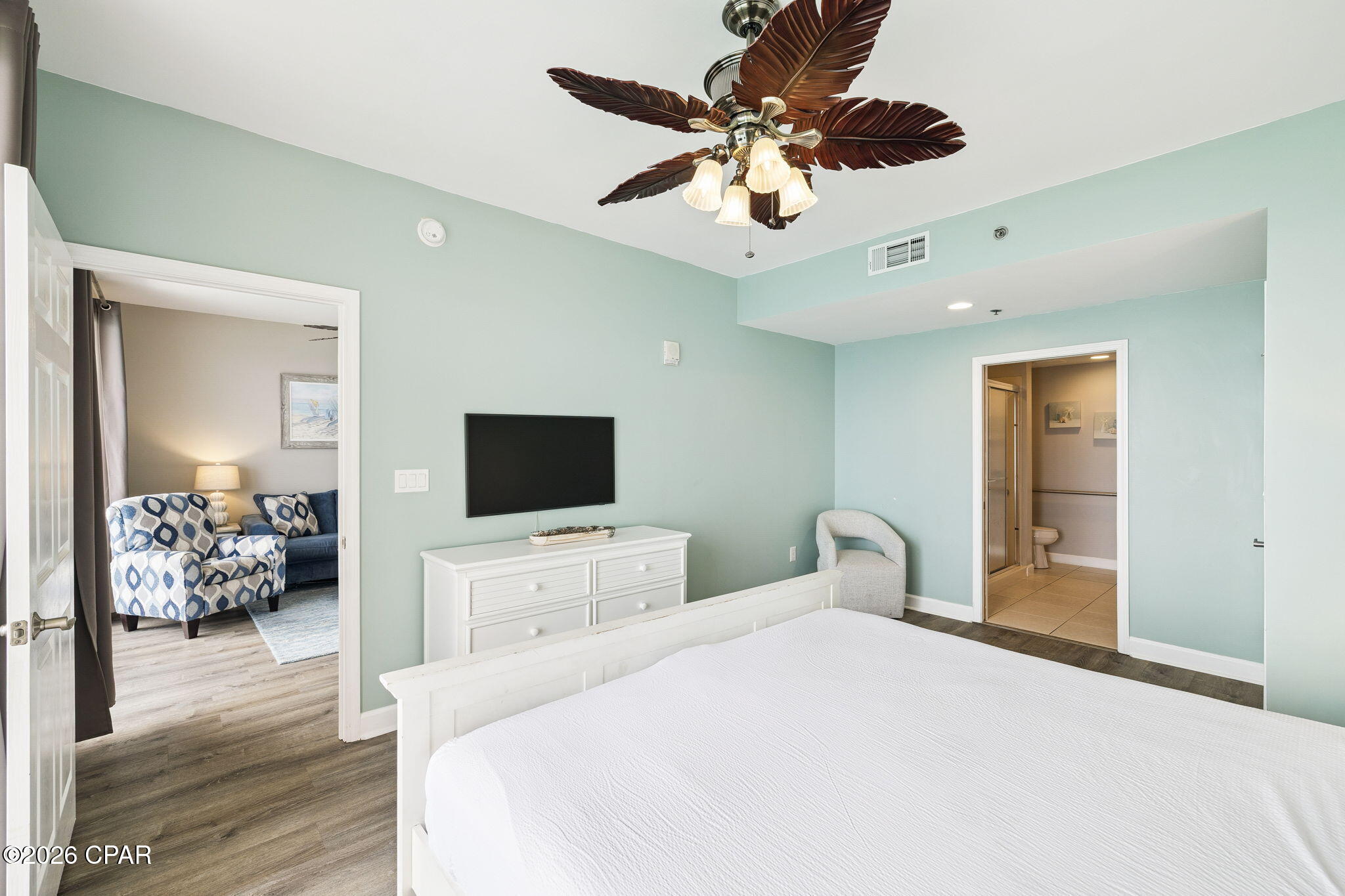 Splash Condo - Residential