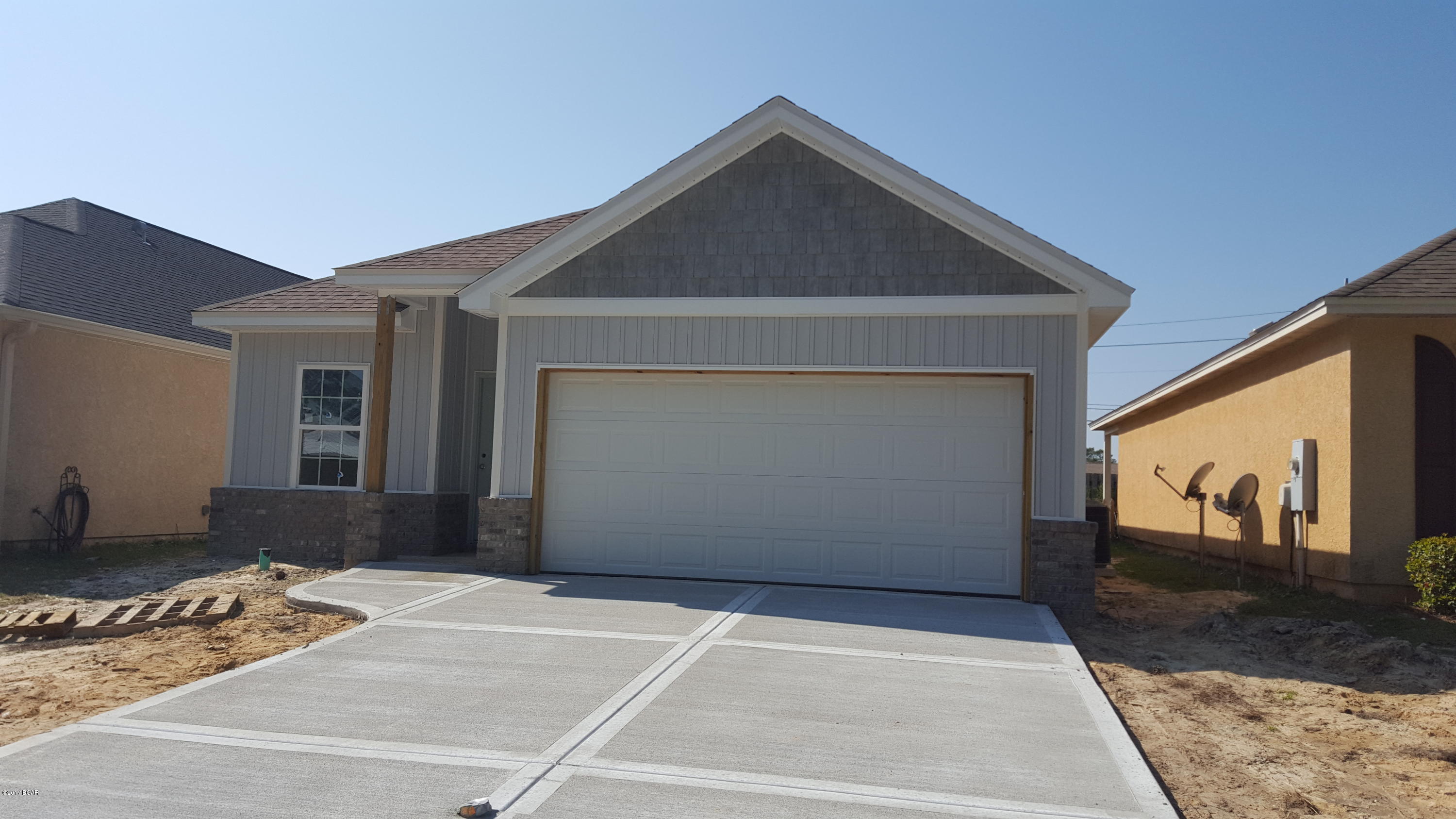 Gardenia Beach - Residential