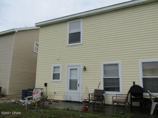 Palm Cove - Residential Lease