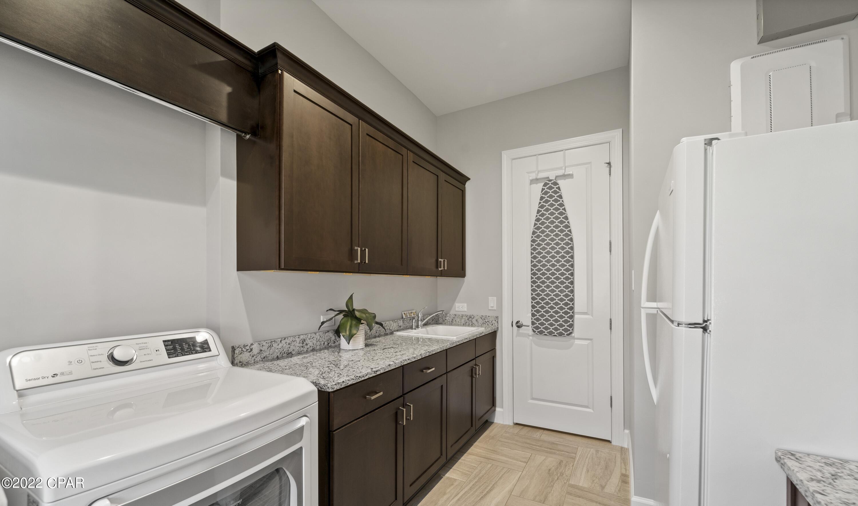 Cove Pointe - Residential