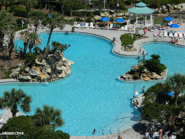 Edgewater Golf Villas V-A - Residential