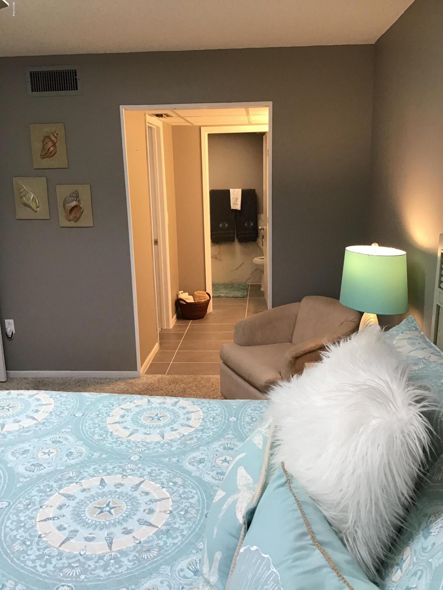 Edgewater Golf Villas V-A - Residential