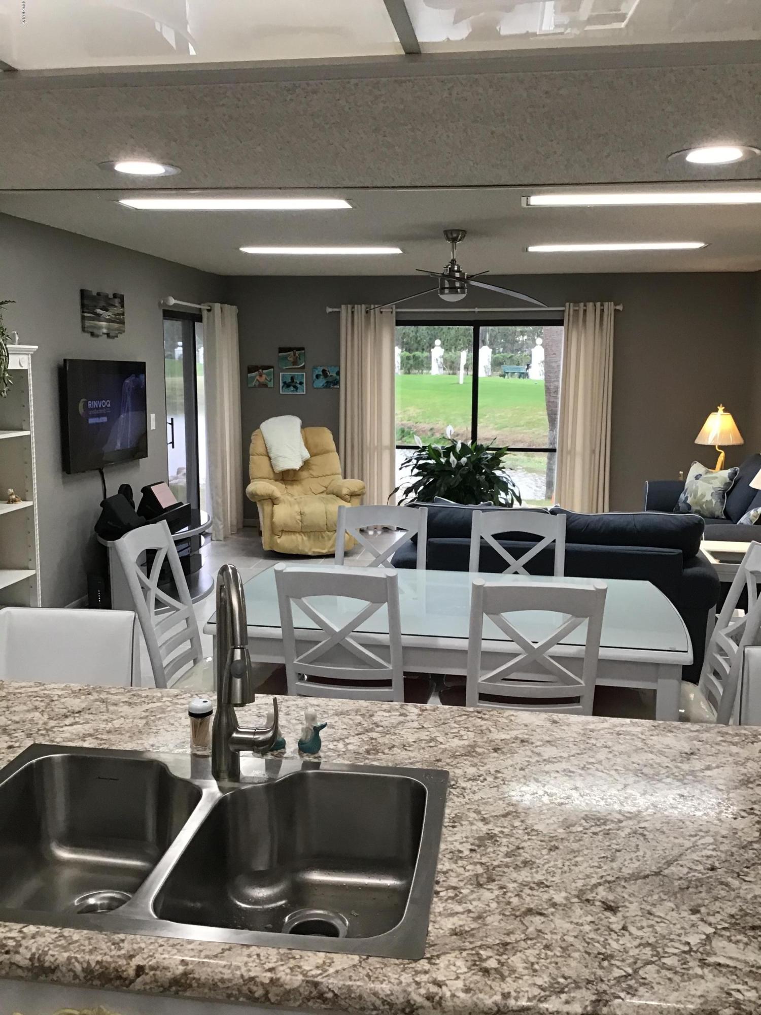 Edgewater Golf Villas V-A - Residential