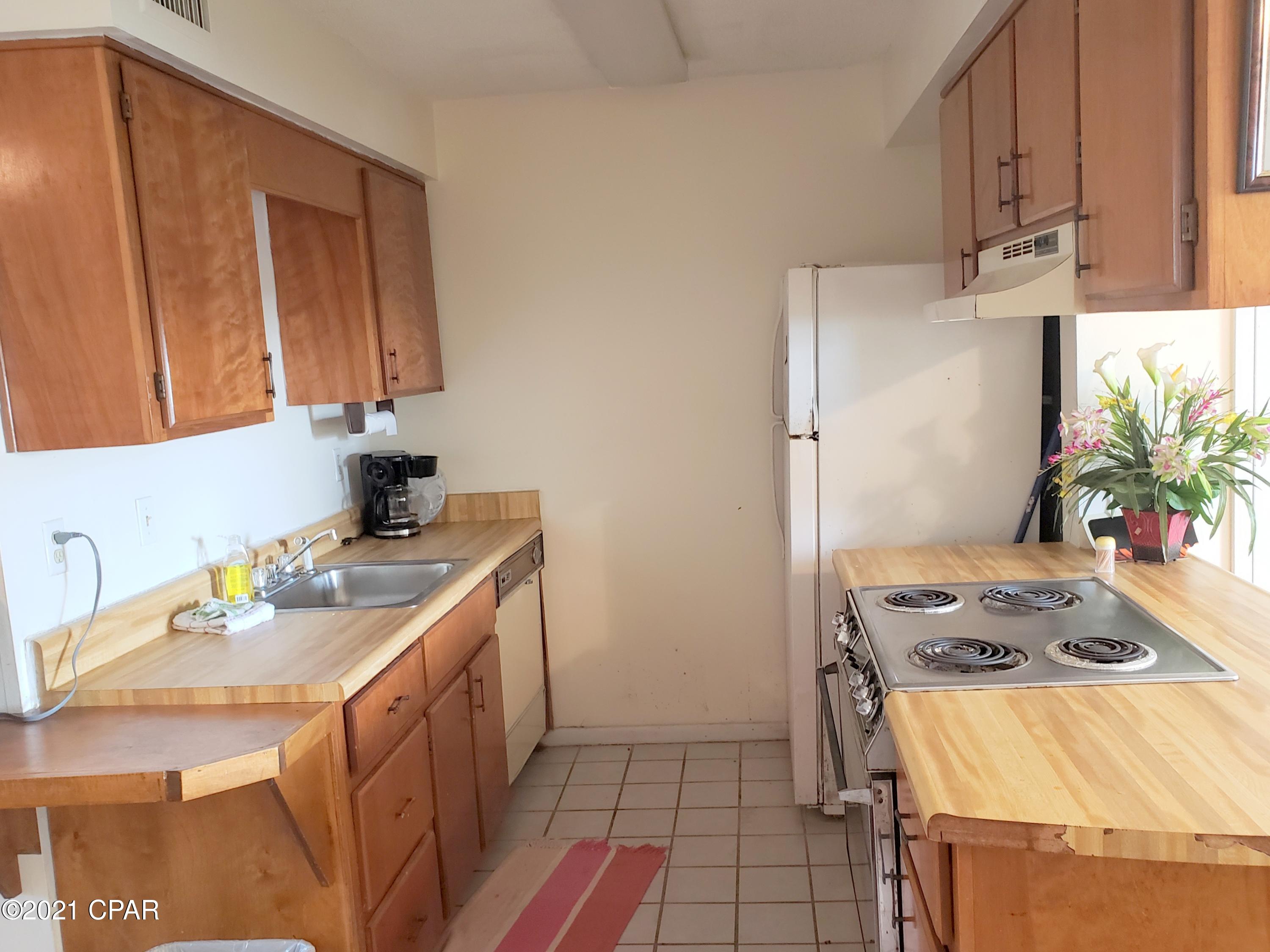 Gulf Lagoon Beach - Residential