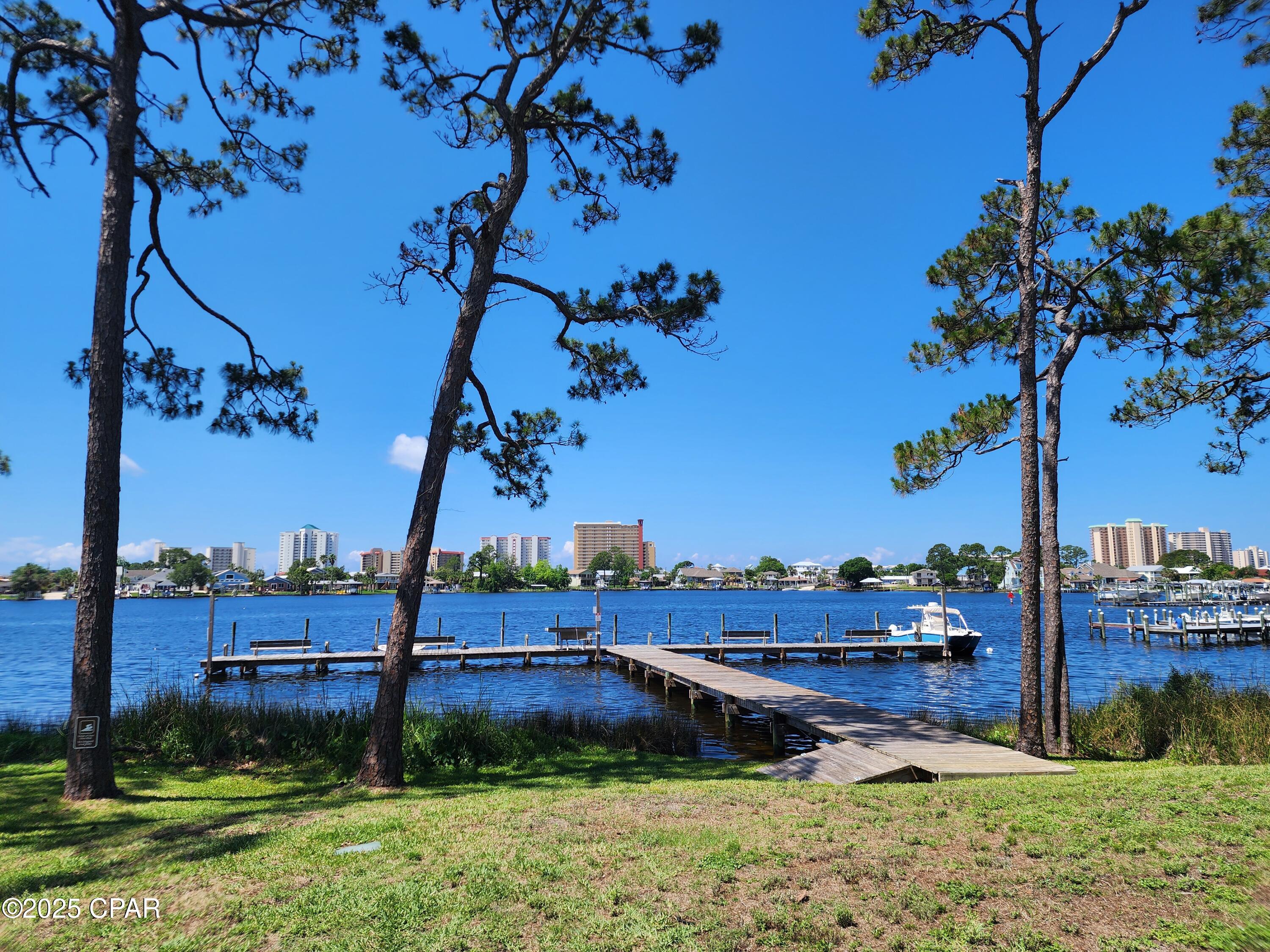 Palisades Condo Ph 1 - Residential Lease