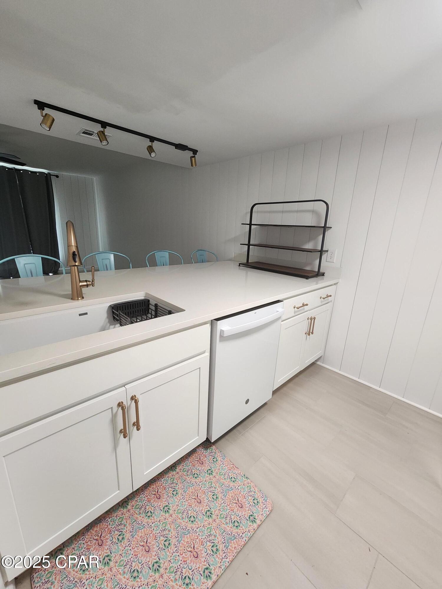 Palisades Condo Ph 1 - Residential Lease